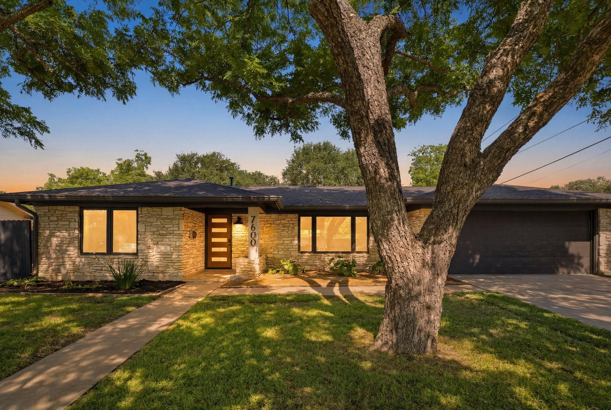 7600  Shoal Creek Blvd