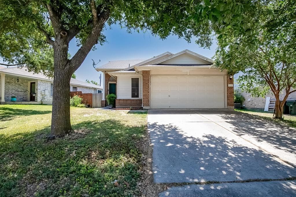 15225  Sweet Caddies Dr