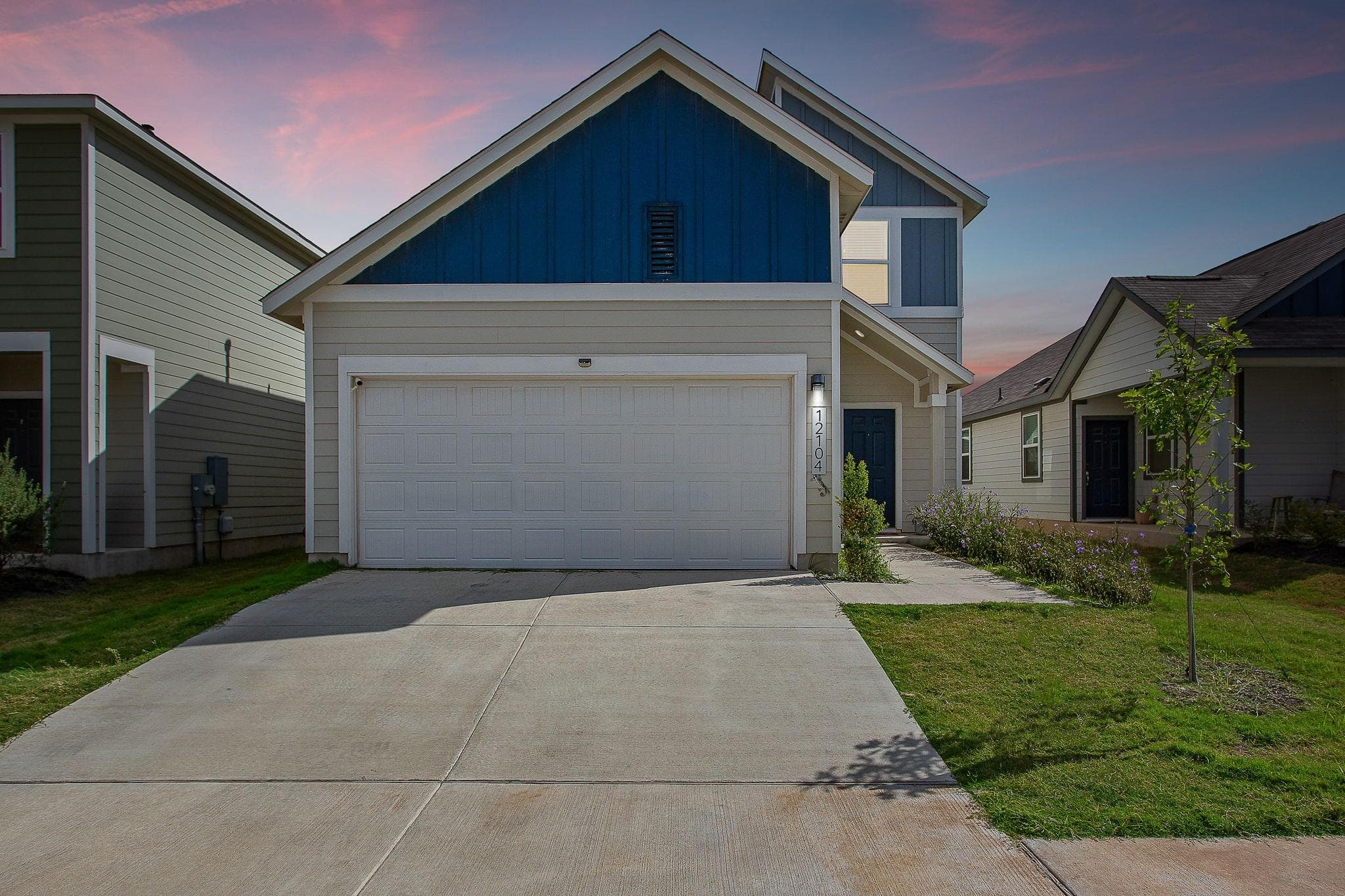 12104  Cimaizon Dr