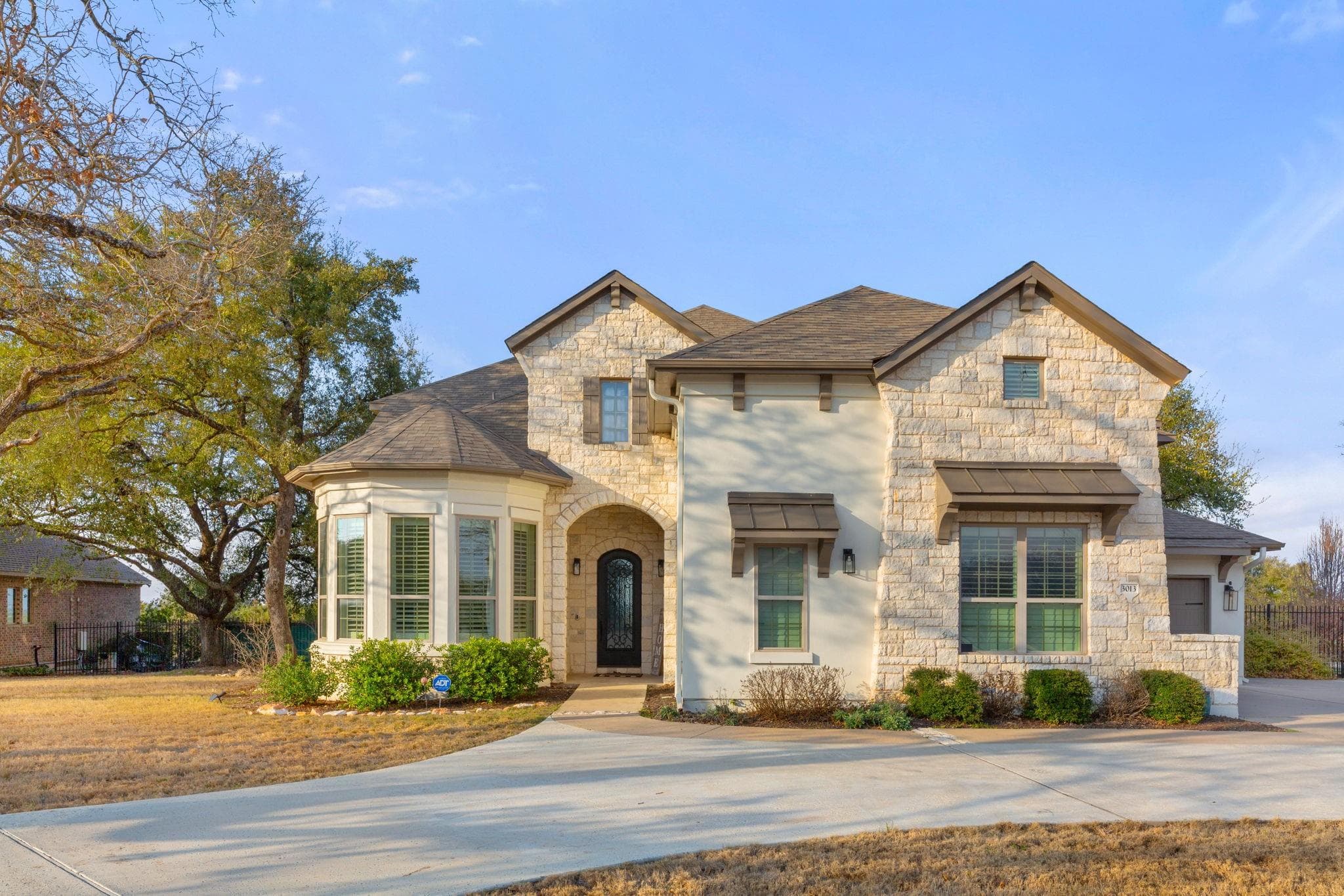 3013 Vista Heights Dr