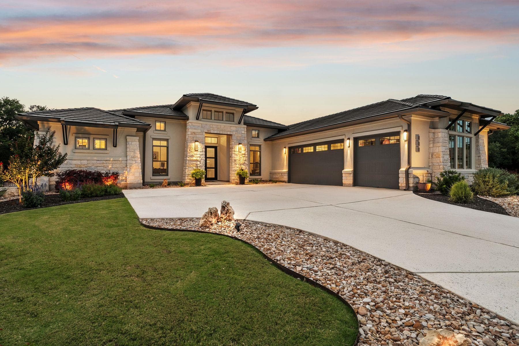 111  Bee Brush Ct