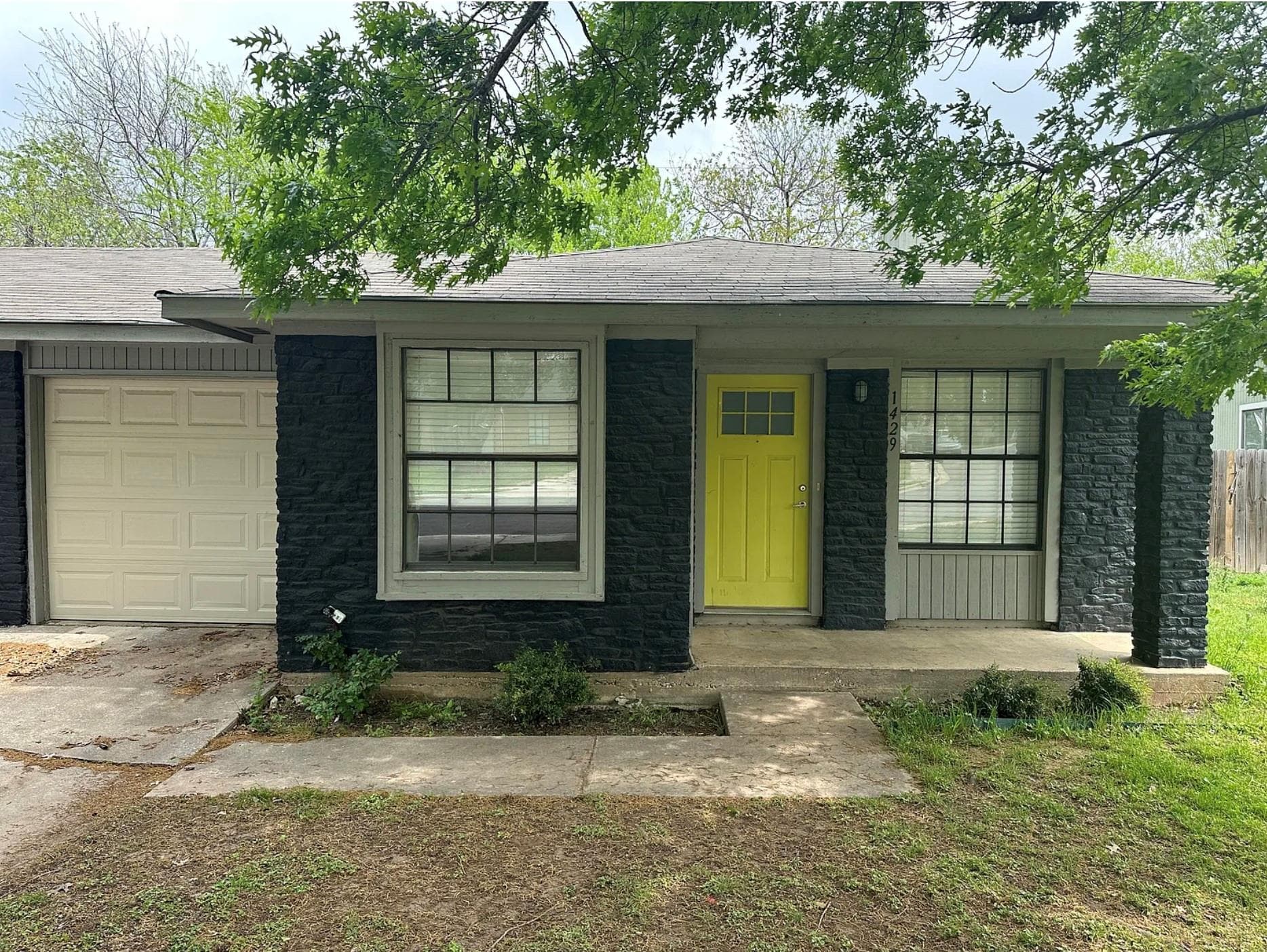 1429  Hyridge Cir
