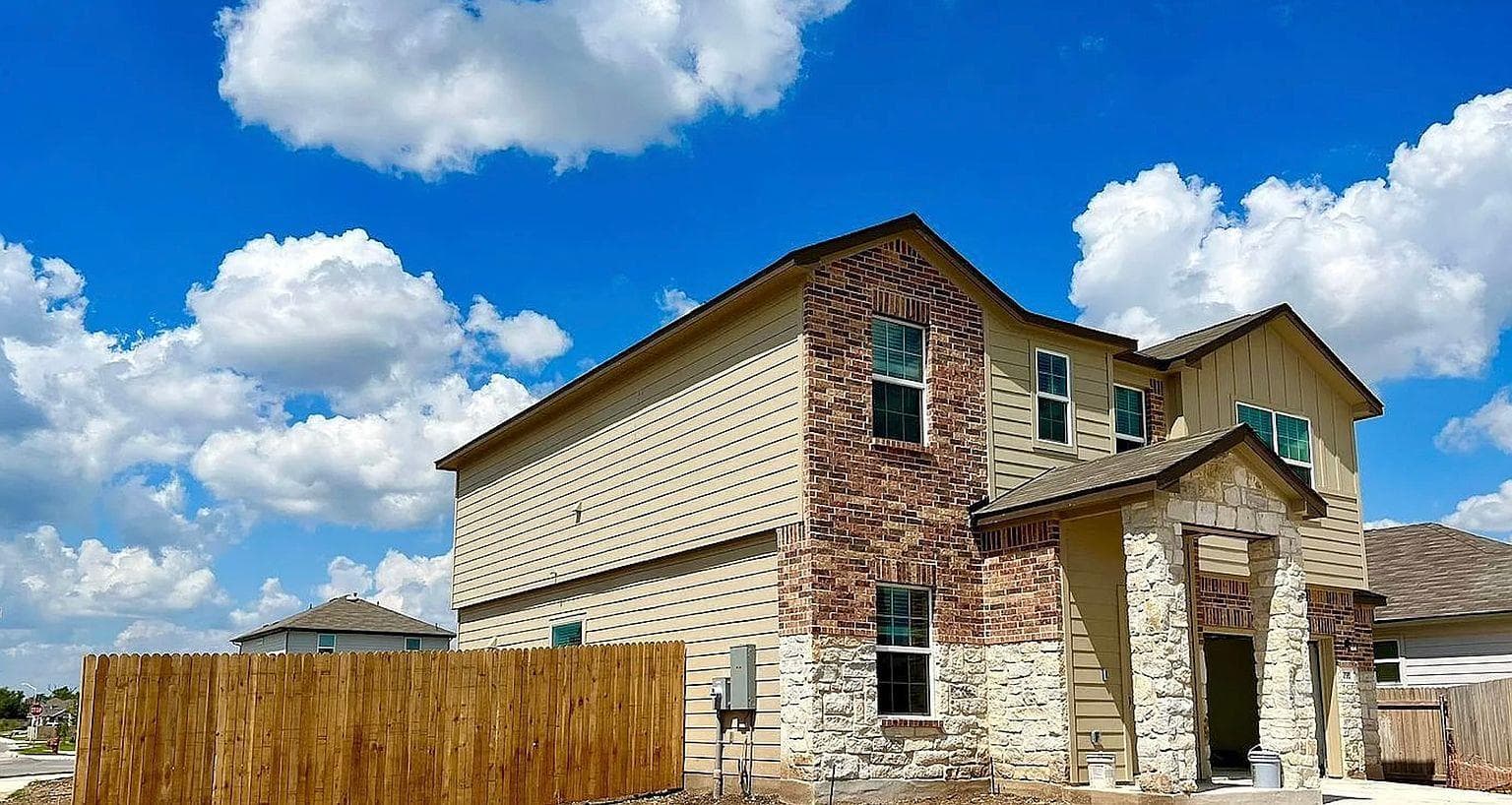 290 Silver Glen Dr