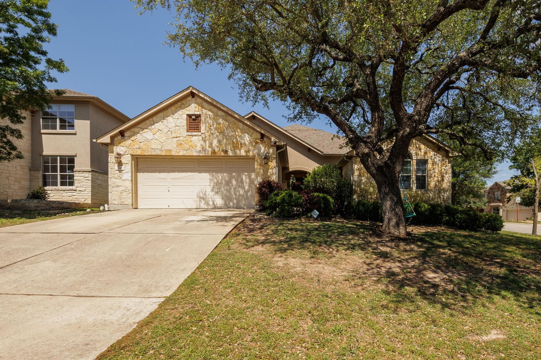 231  Saint Richie Ln