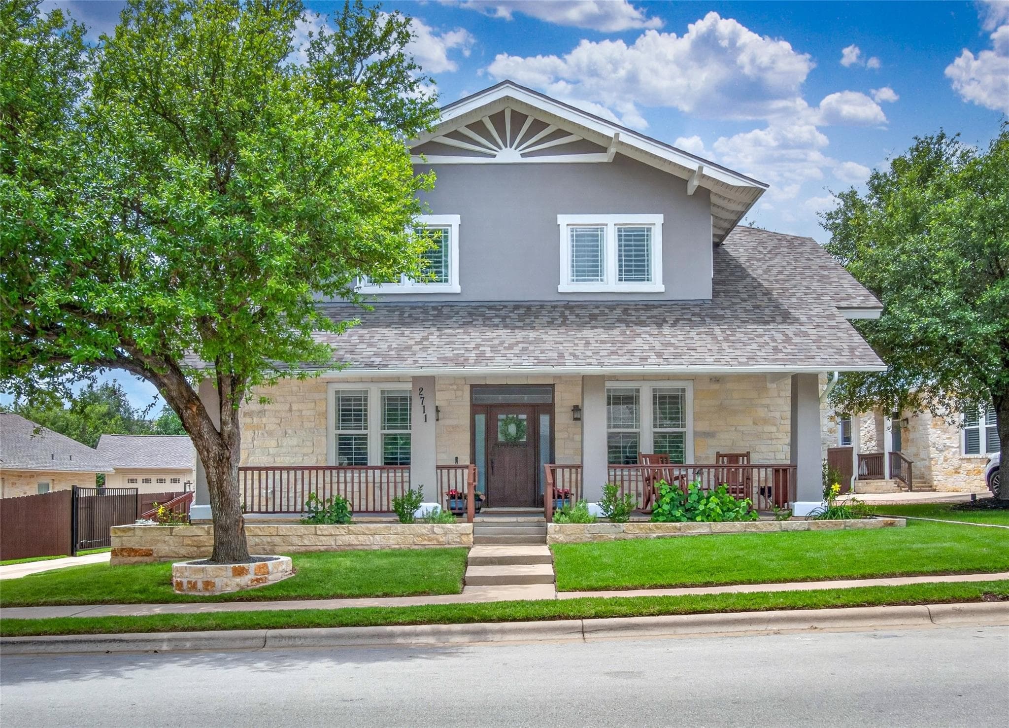 2711  Grand Oaks Loop