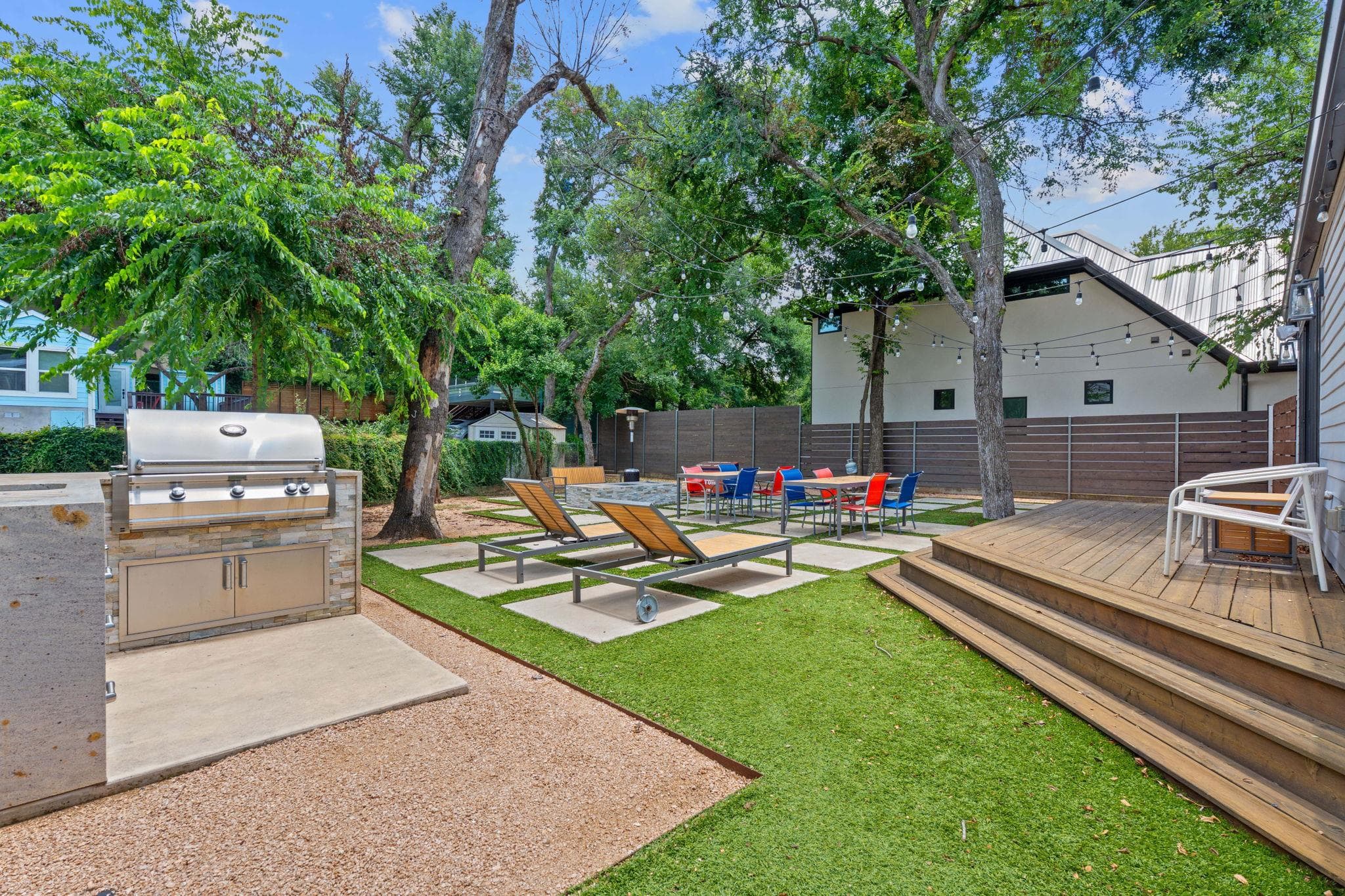 1509  Juliet St
