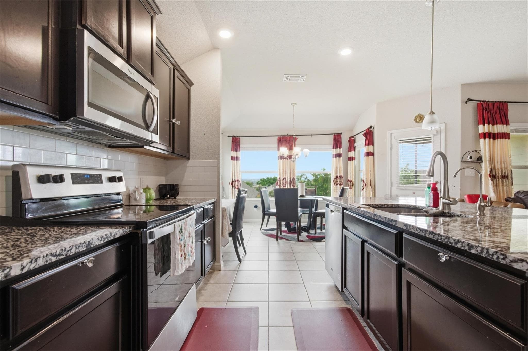 229  Cinnamon Loop