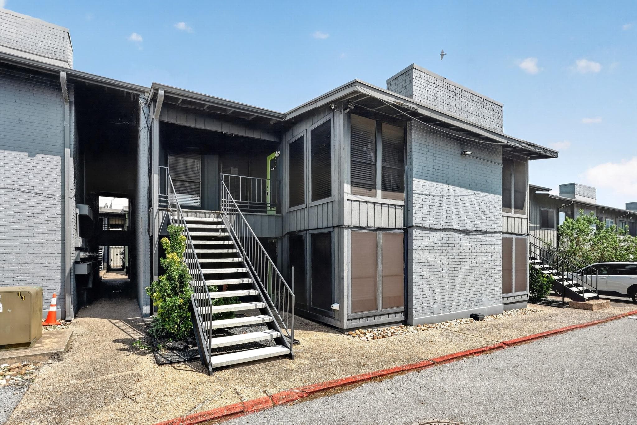 909  Reinli St  #240