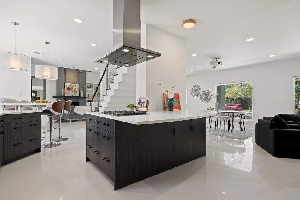 10408  Loring Dr
