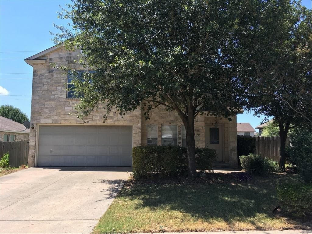 1203  Sheltie Ln