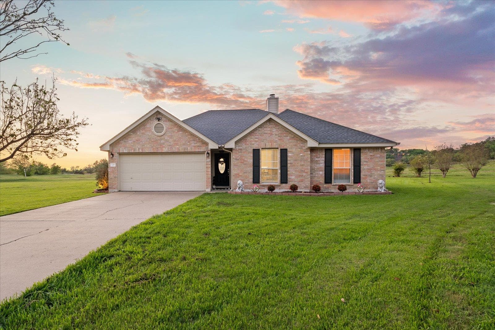 125  Fairway Ct