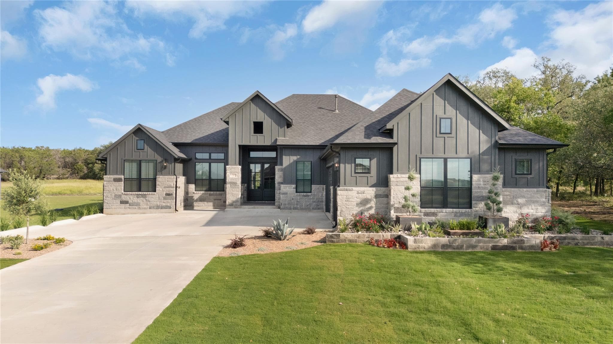 1009 Doelling Dr