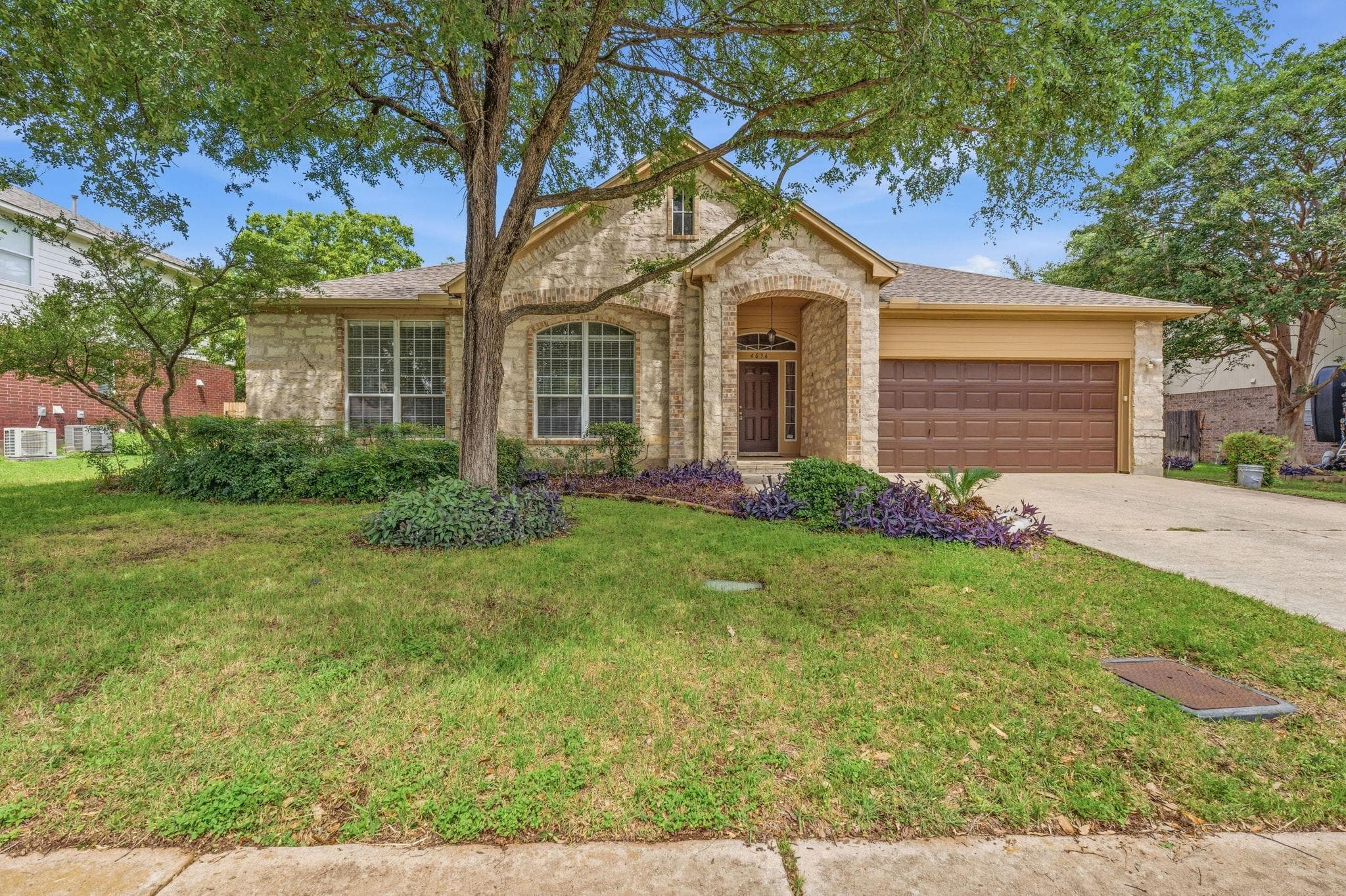 4036 Barlow Dr