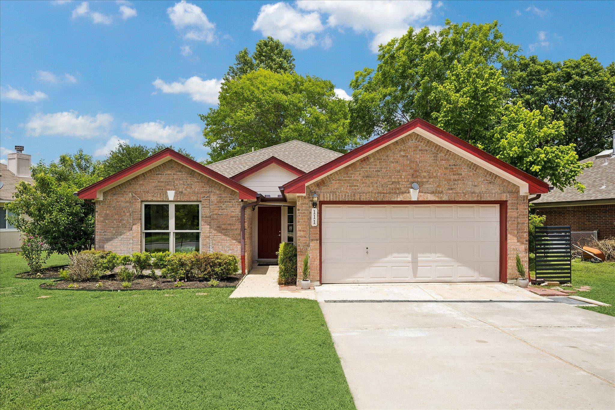 111  Finch Ln