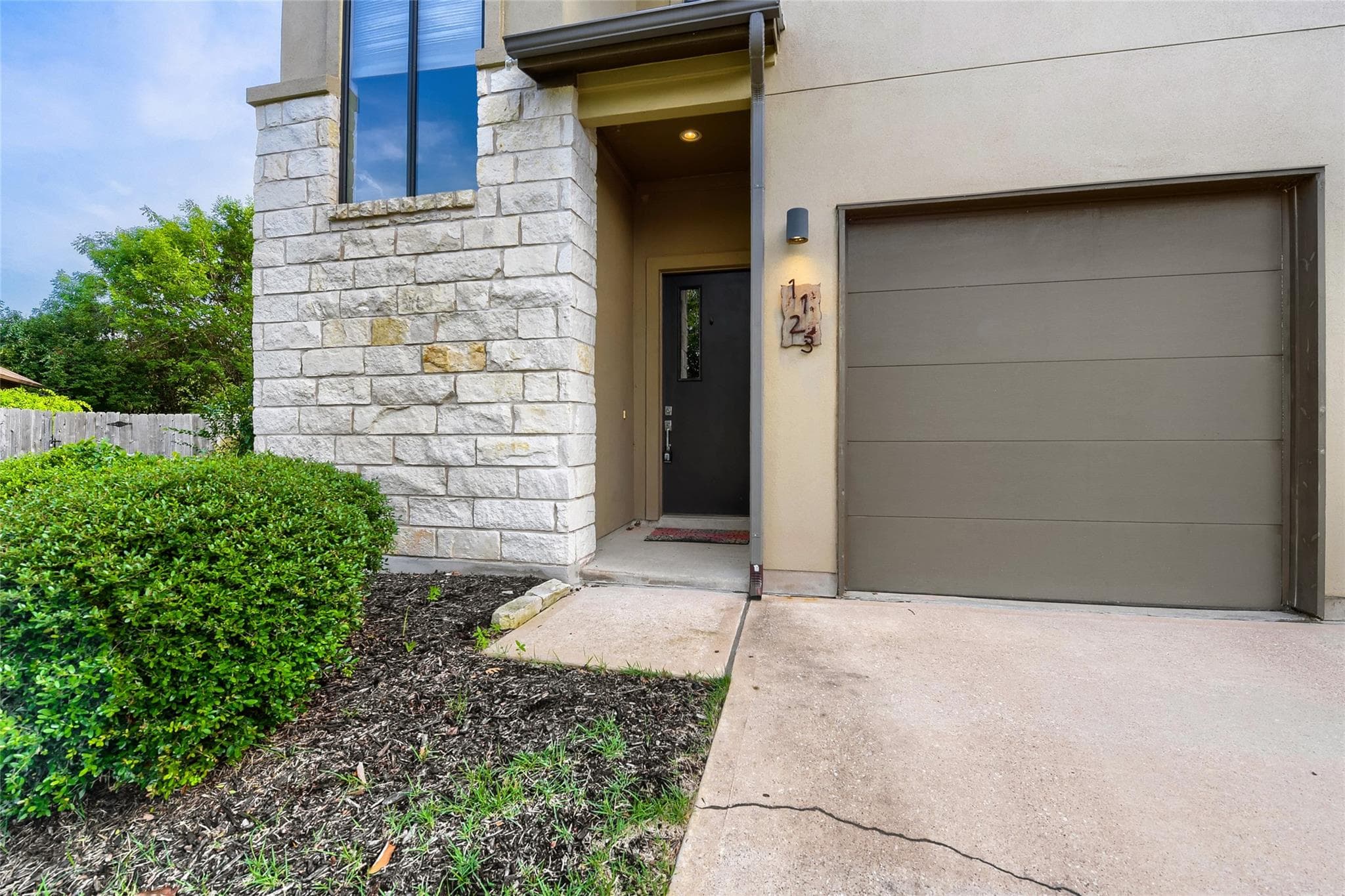 1123  Blair Way