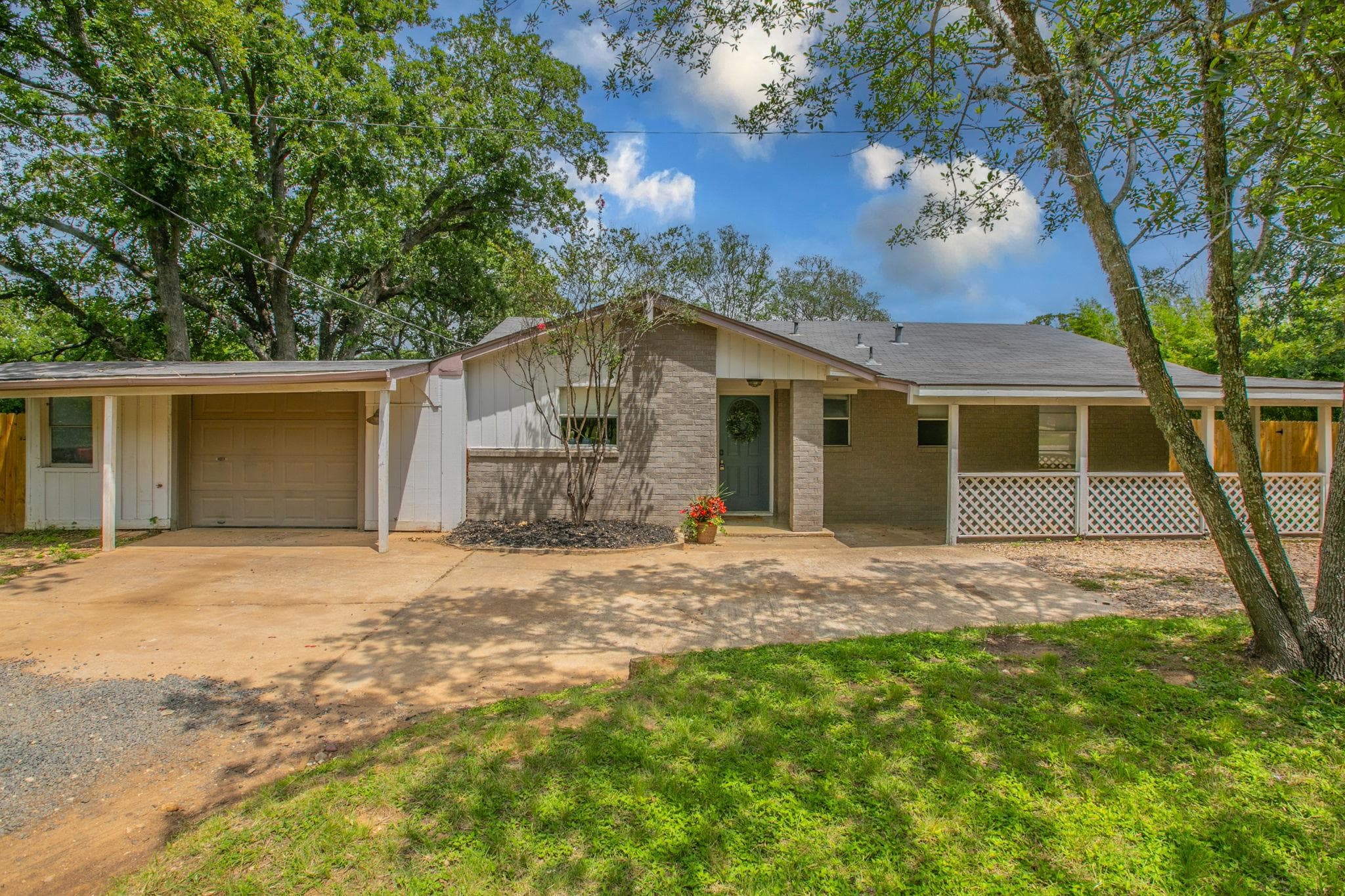 251 Cool Water Dr