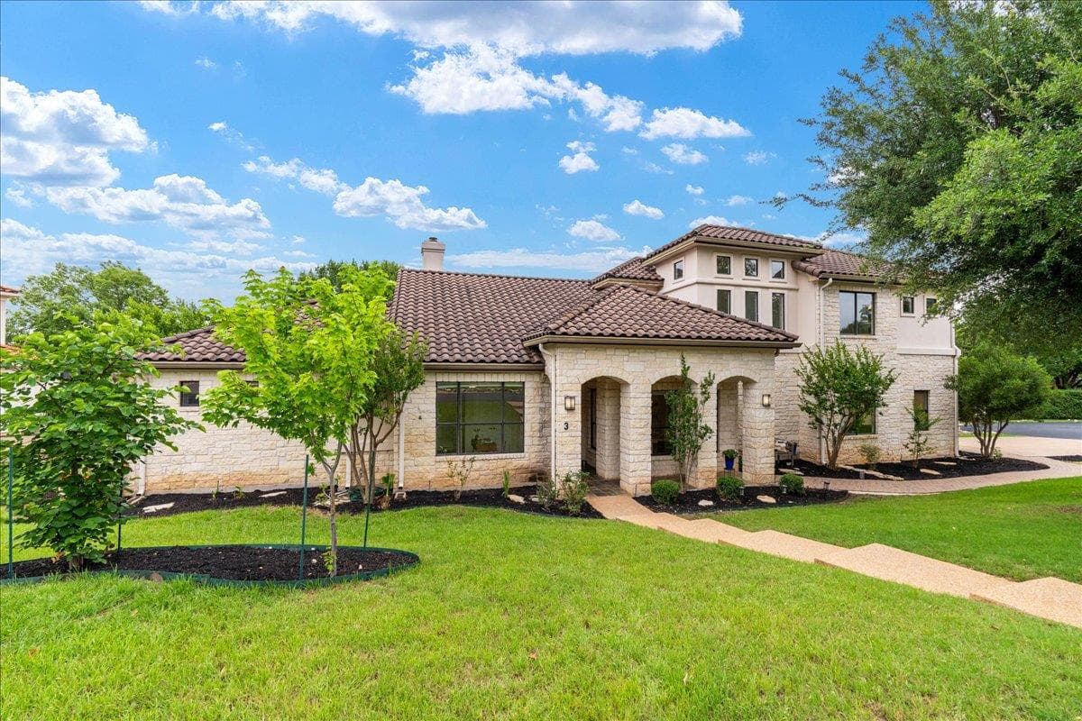 37  Autumn Oaks Dr