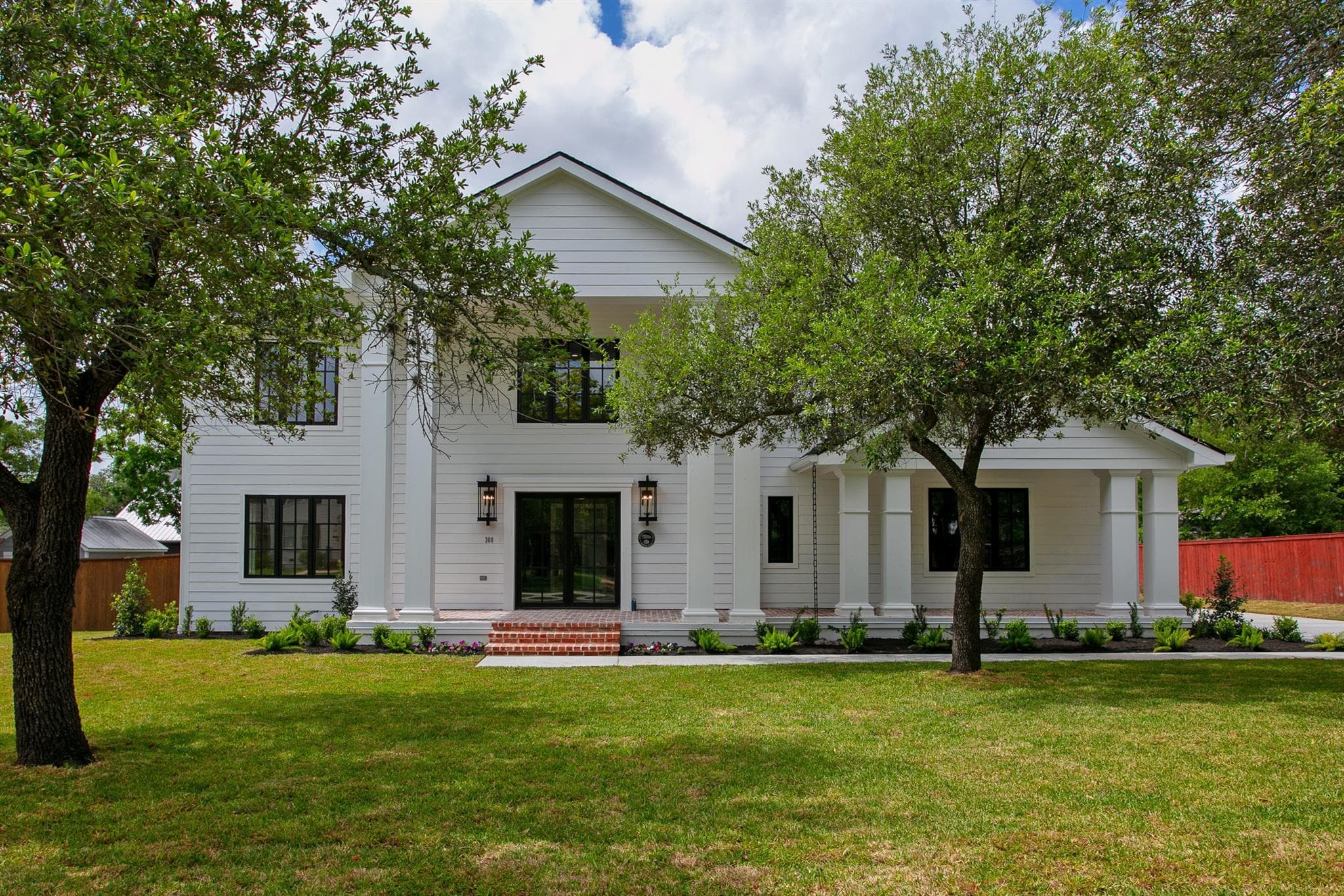 308 Pershing Ave