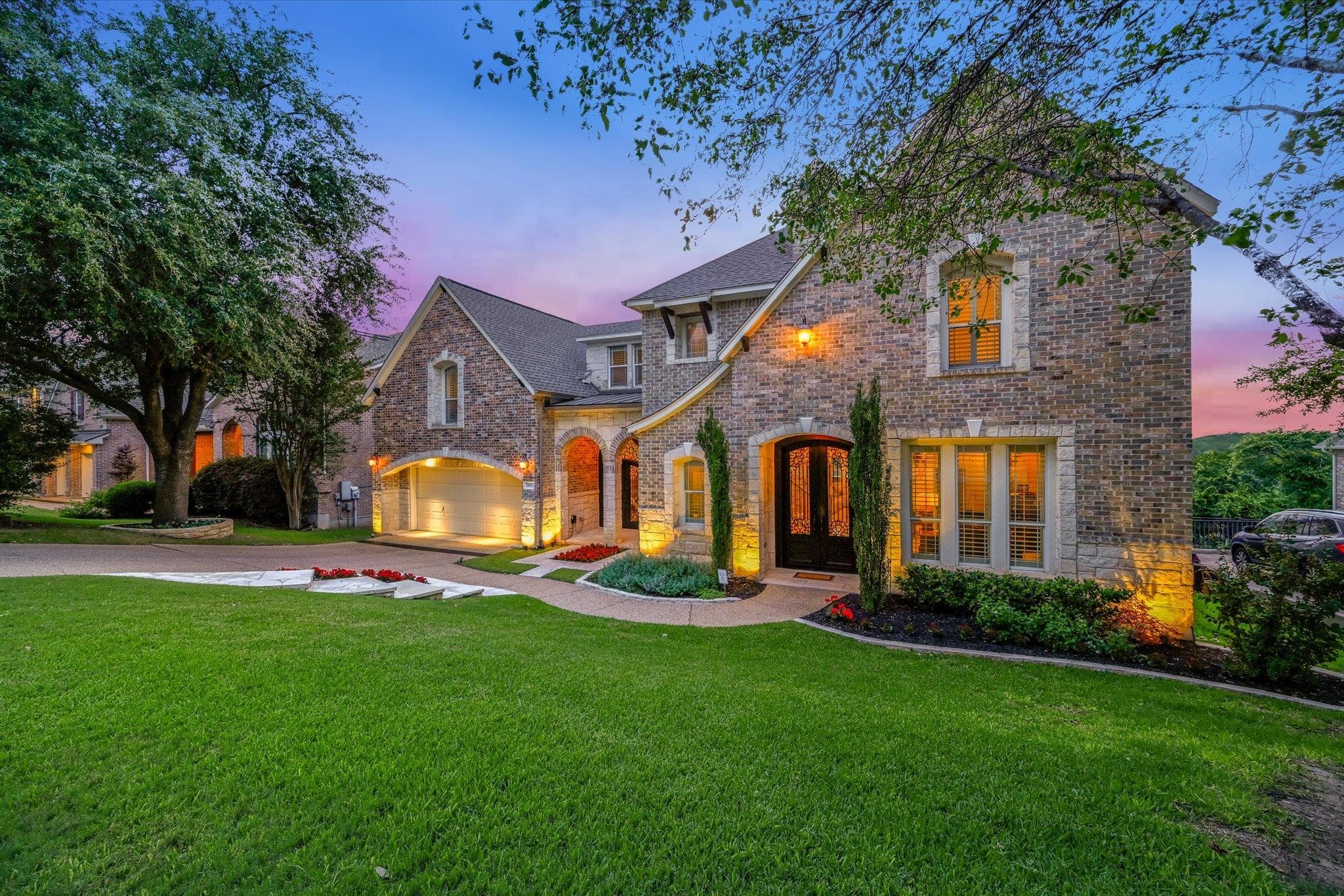 2803  Welton Cliff Dr