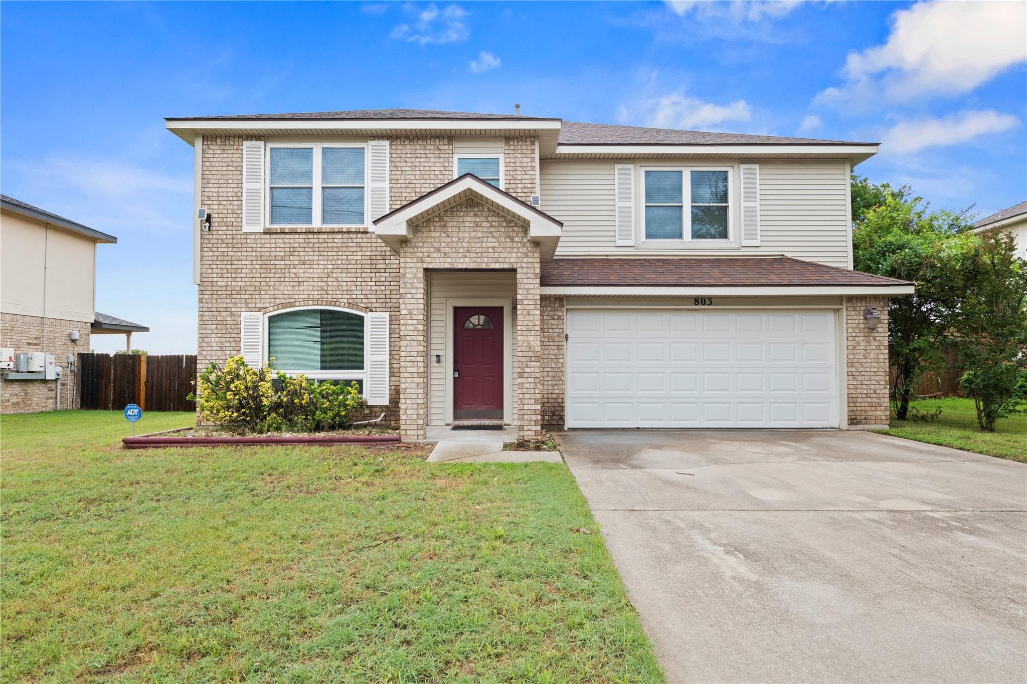 803  Margaret Lee St