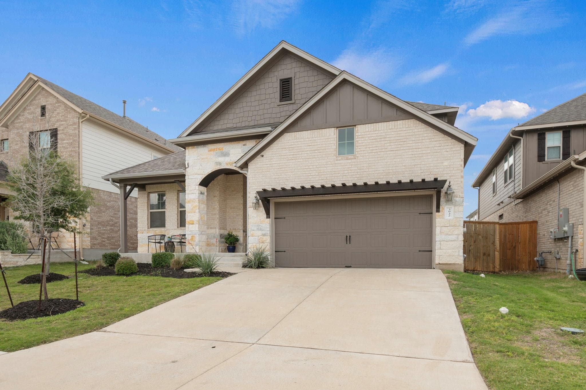 3932  Pine Cone Way