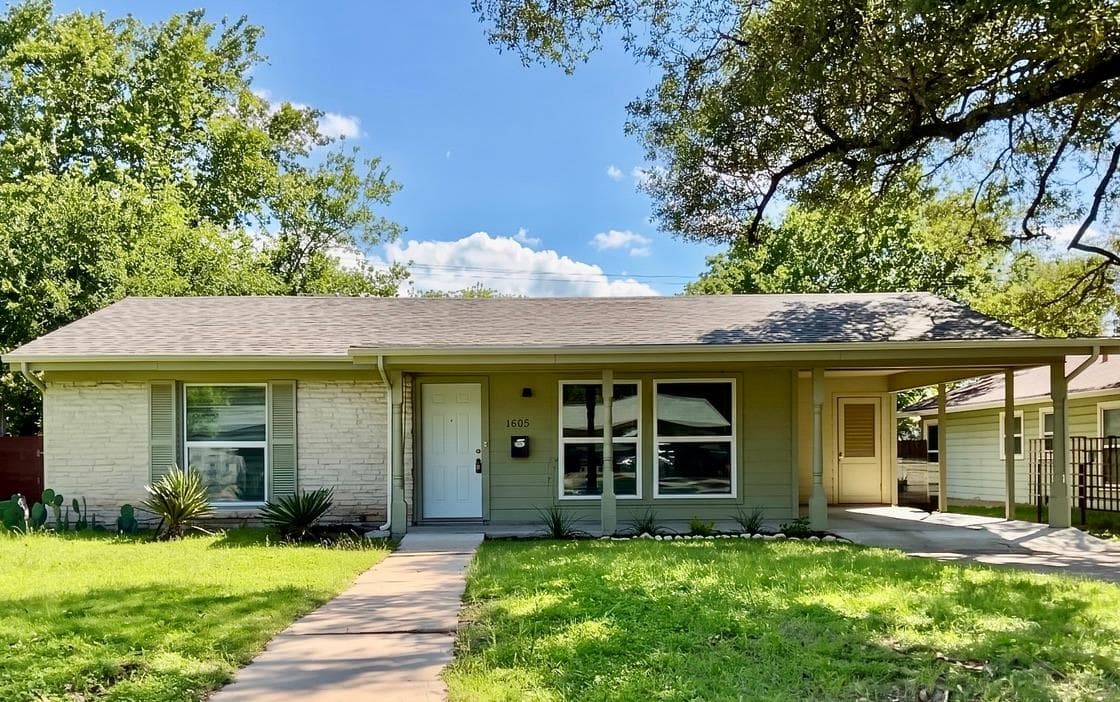 1605  Sweetbriar Ave