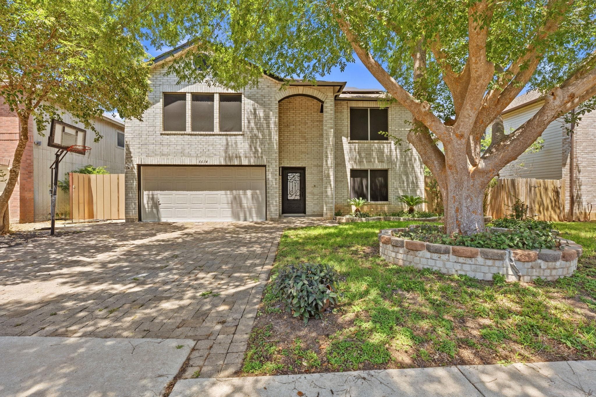 6614  Roseborough Dr