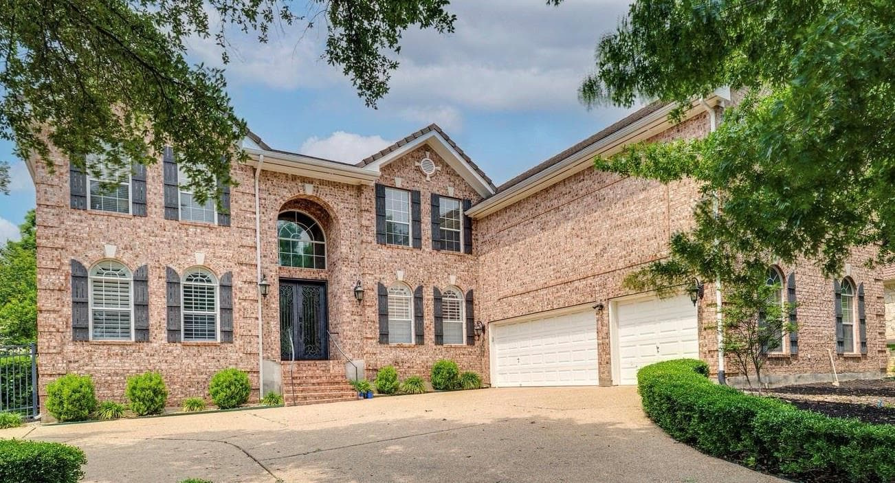 14  TORRINGTON Ln