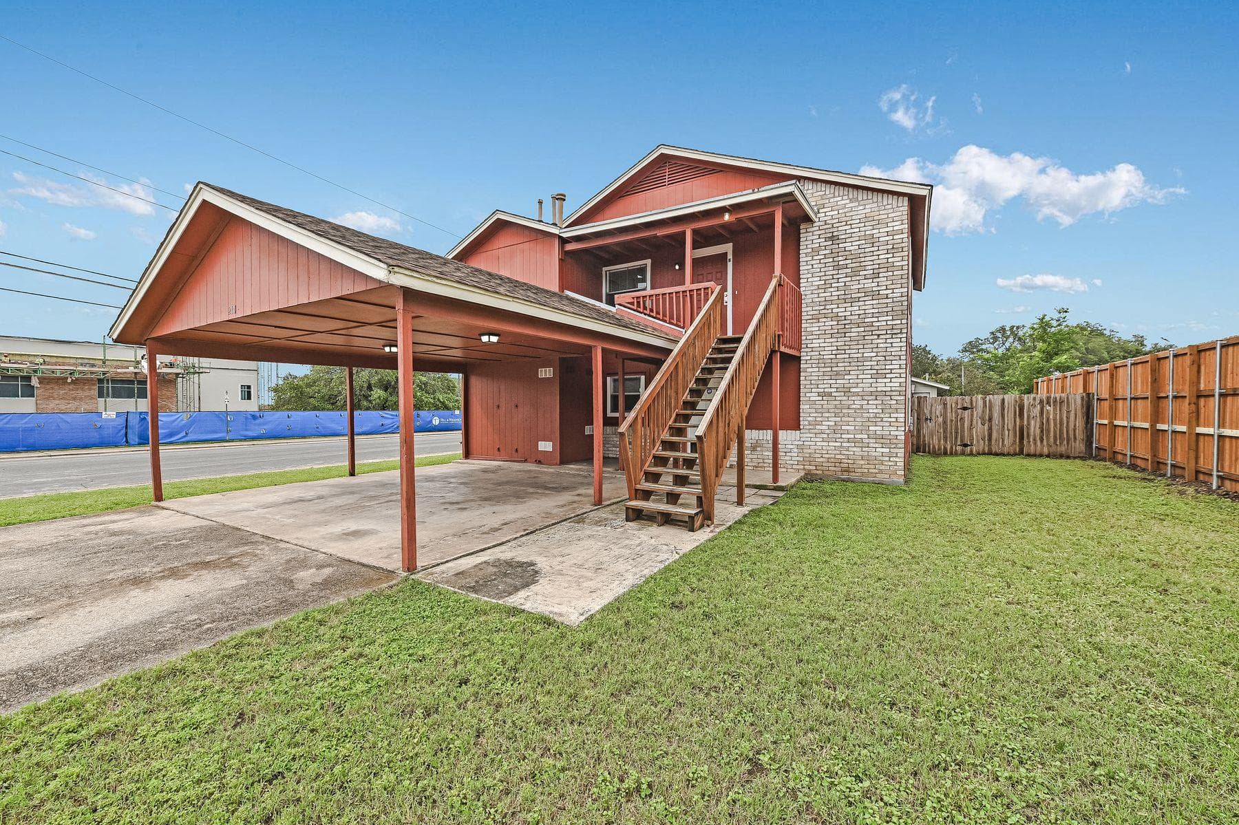 2111  Oak Motte Ln