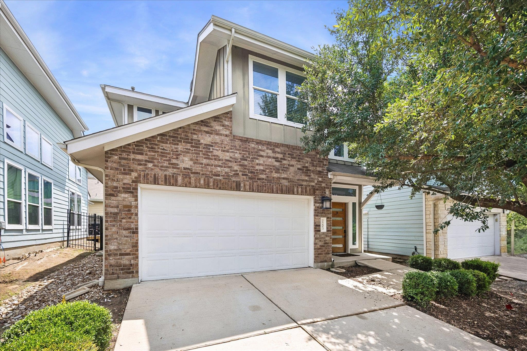 7203  Bertram Ct