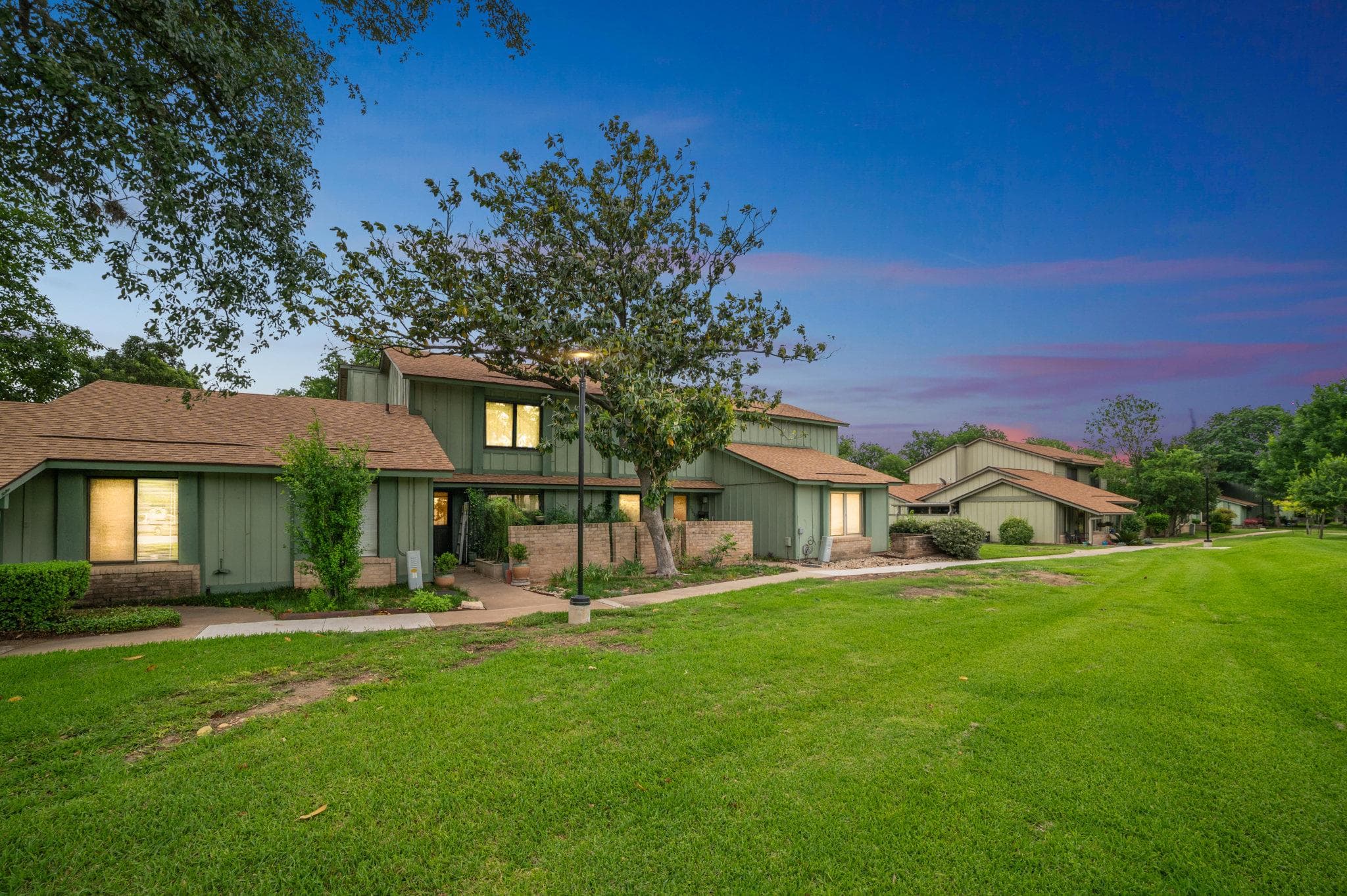 5007  Fort Clark Dr