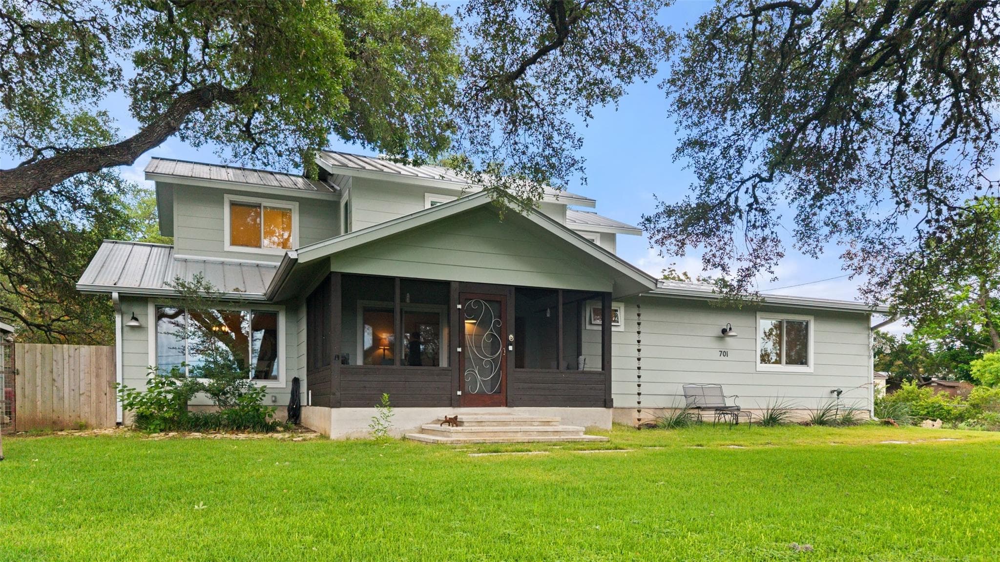 701  River Rd