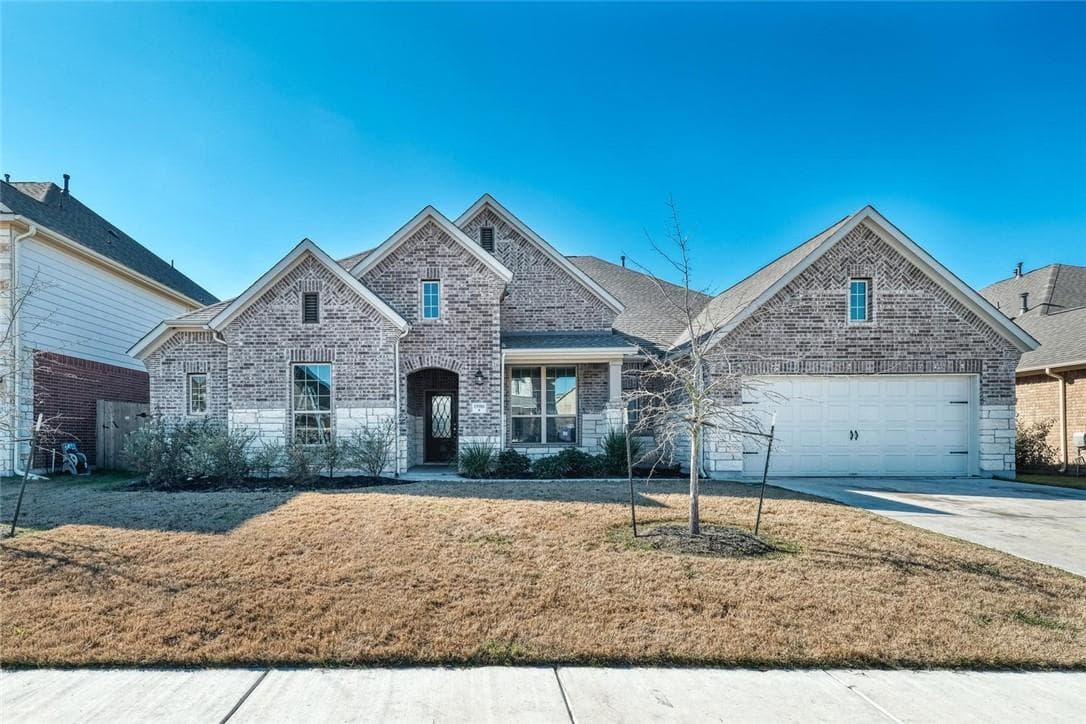 19916  Chayton Cir