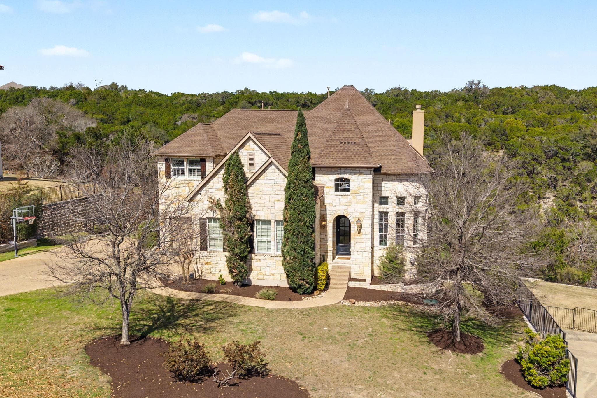 121  Burgess Ln