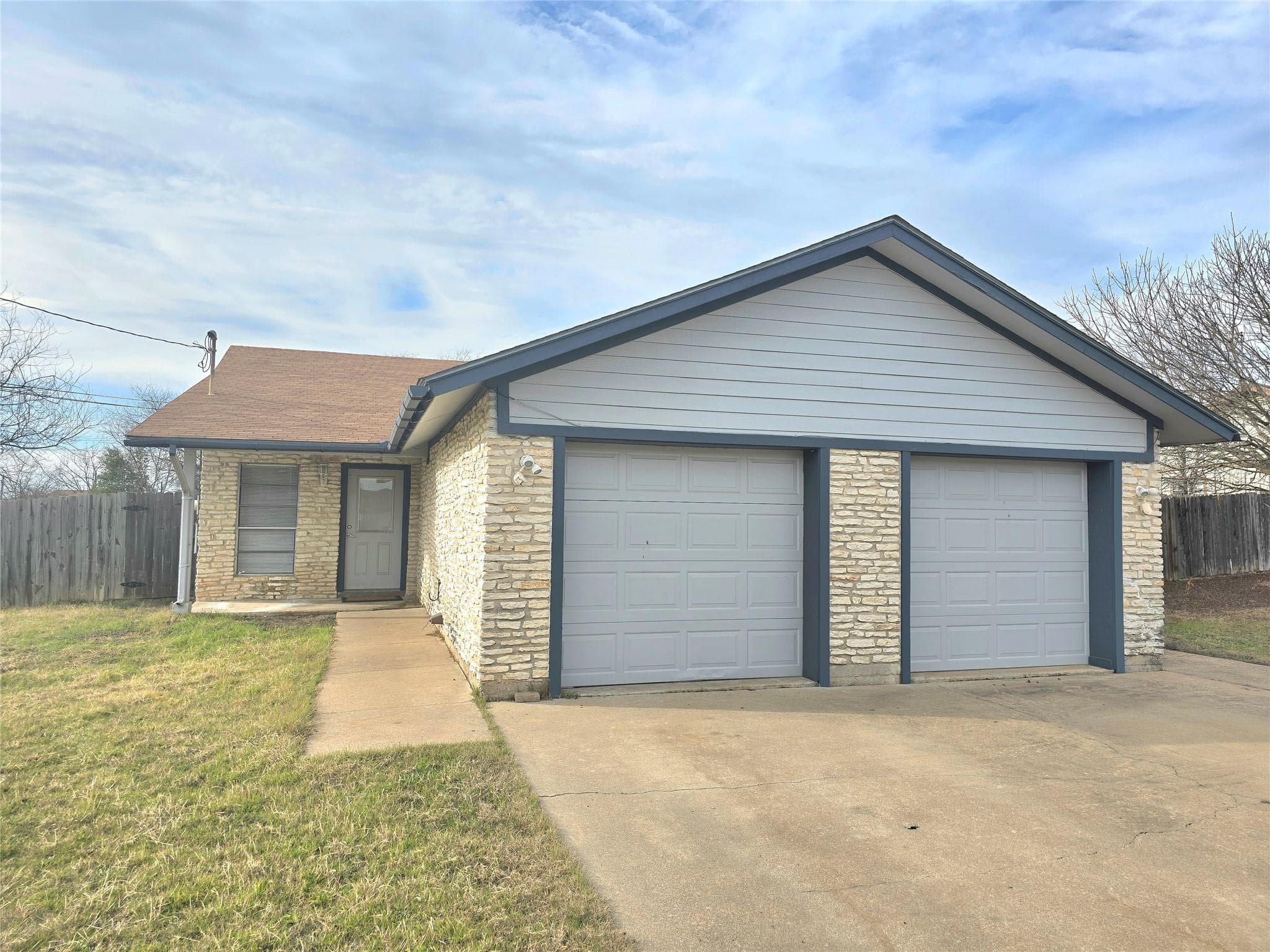 15208  Spring Hill Ln  #A