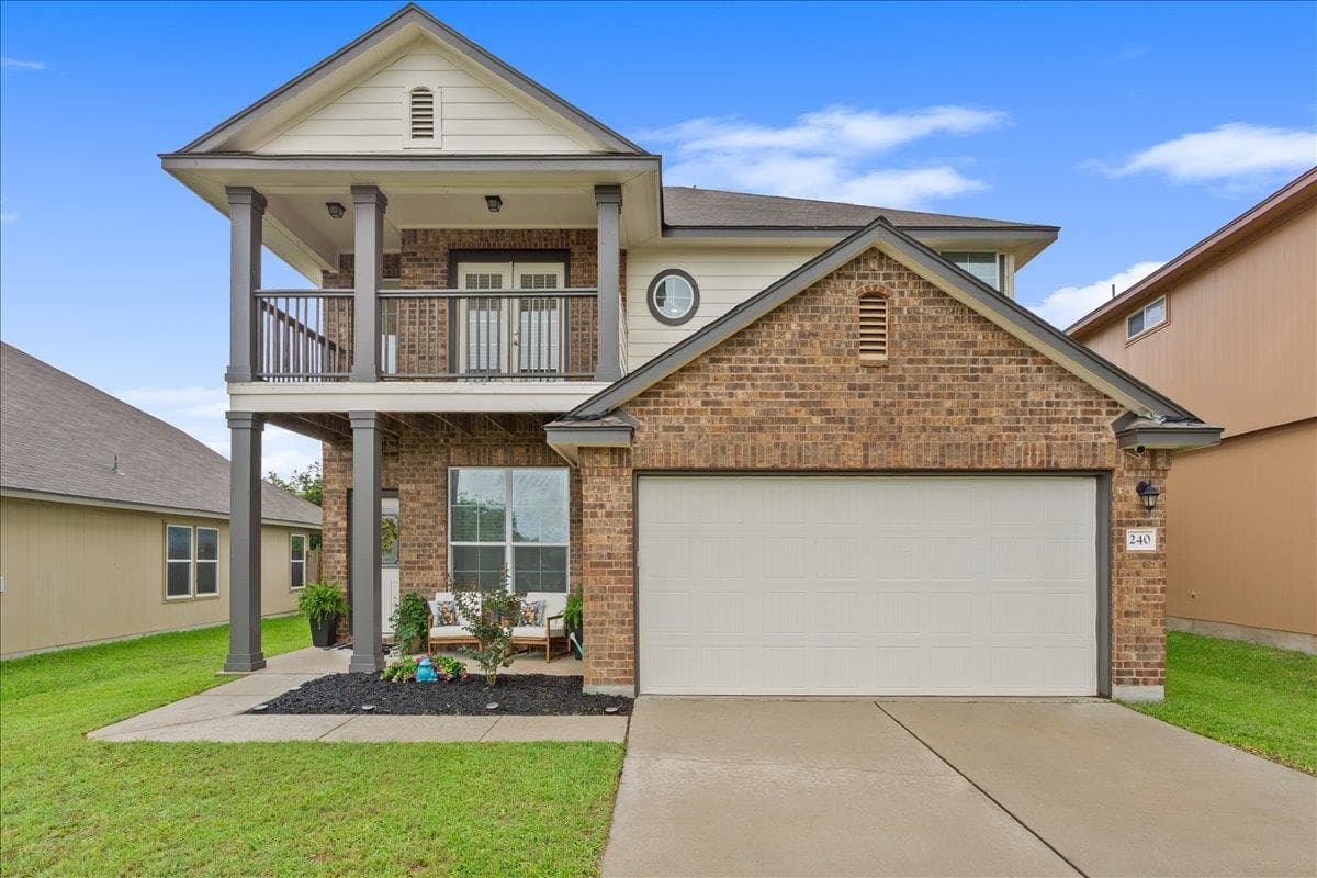 240  Foster Ln