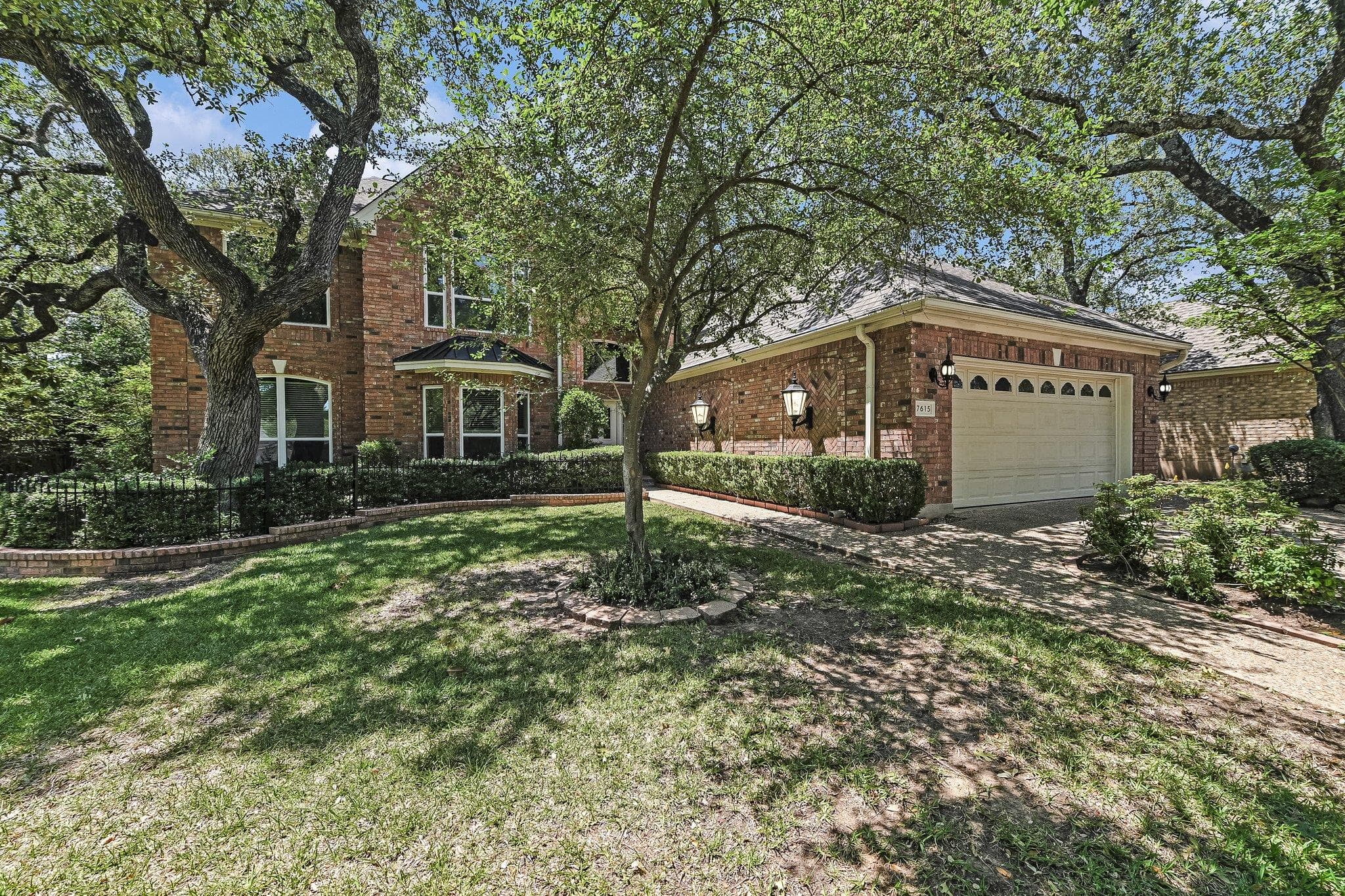 7615 Yaupon Dr