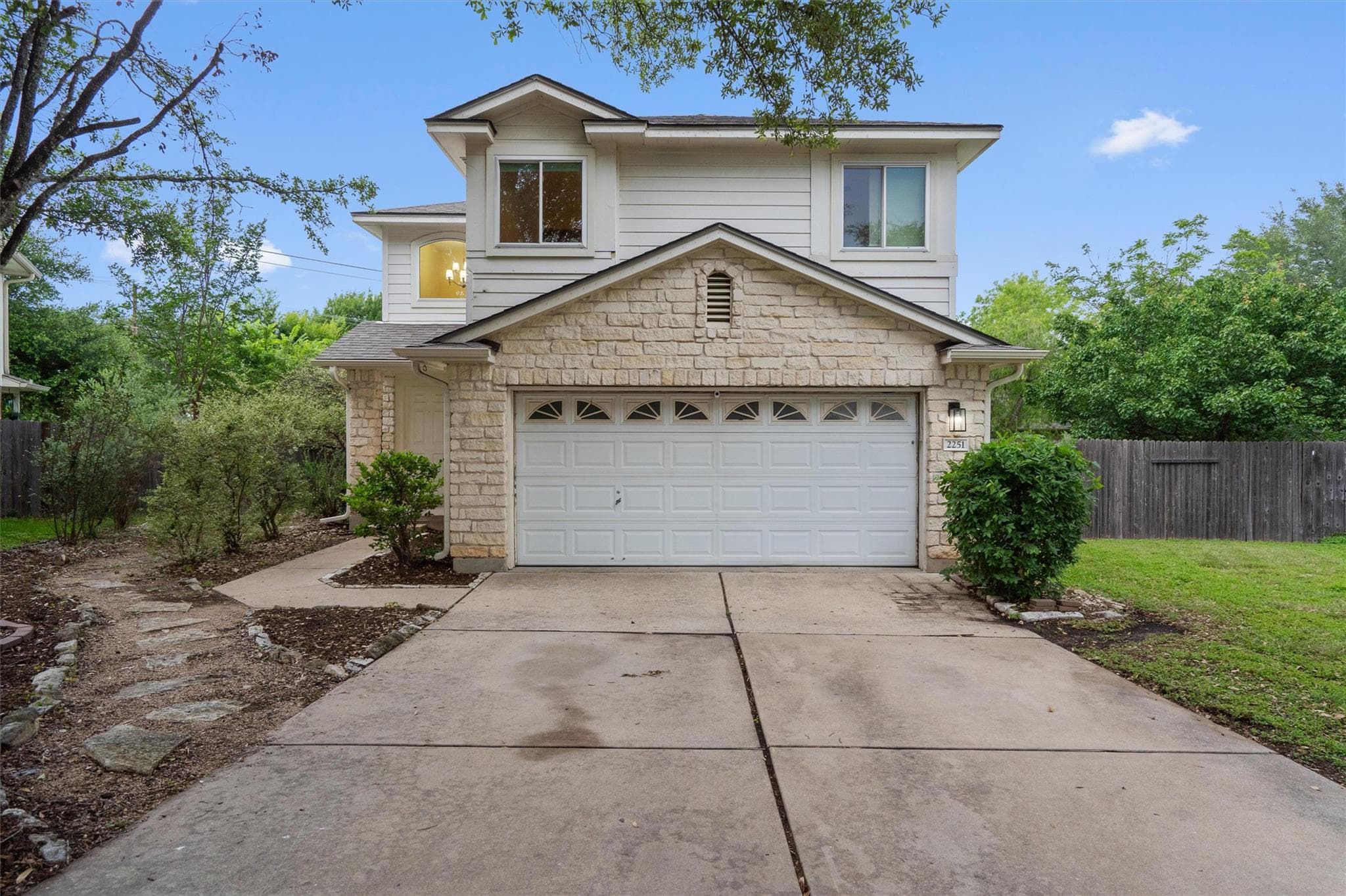 2251  Ada Ln