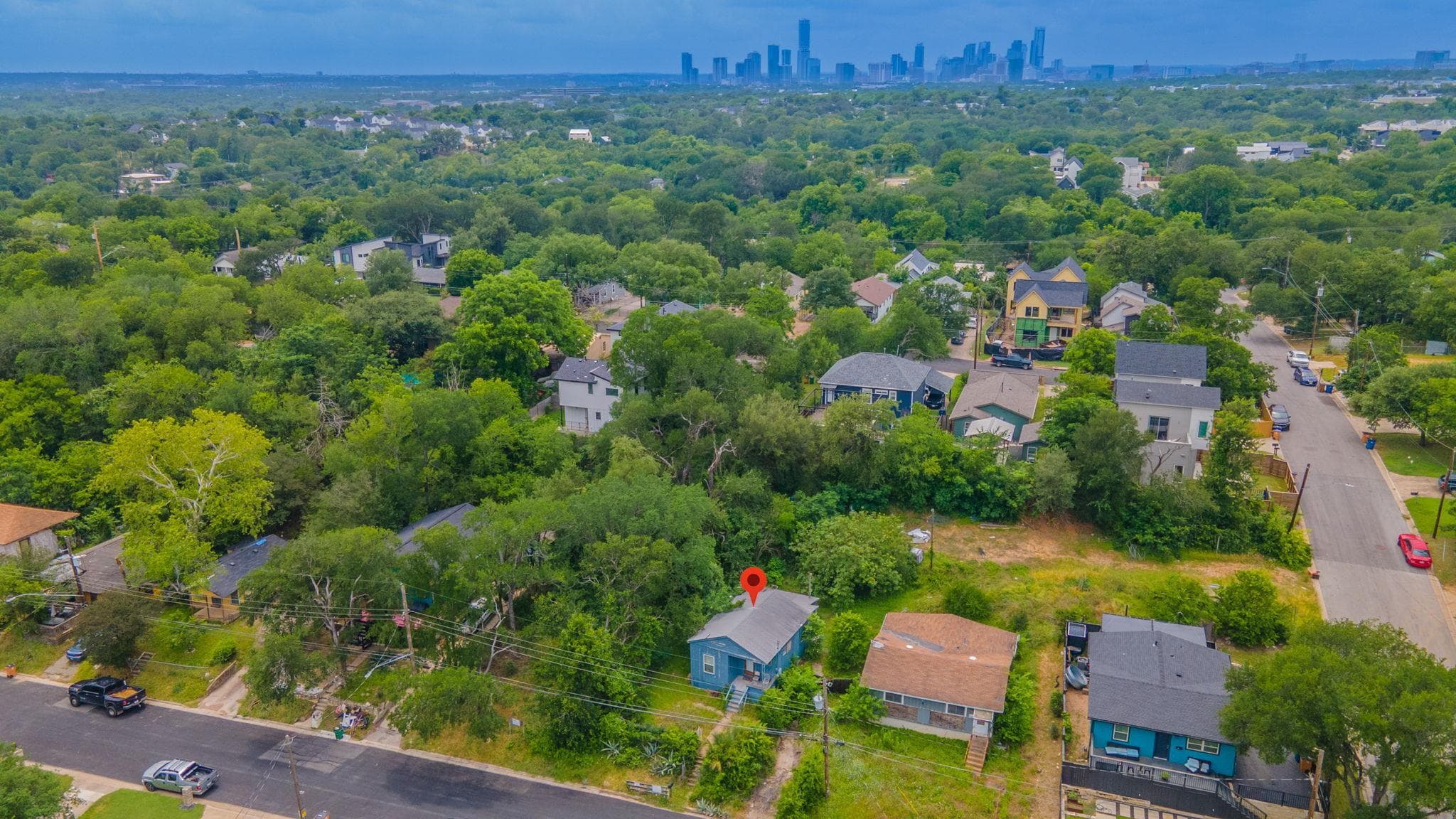 1408  Luna St