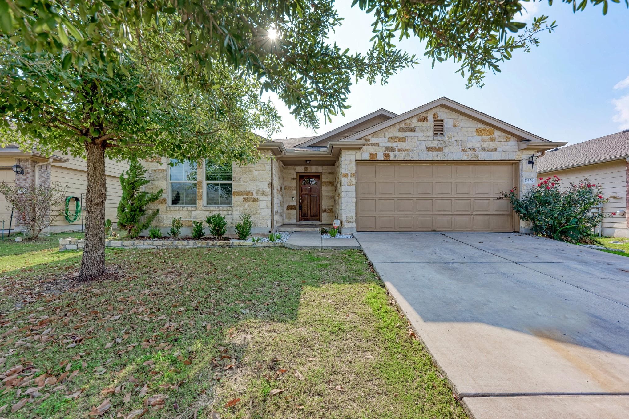 11309  Carrie Manor St