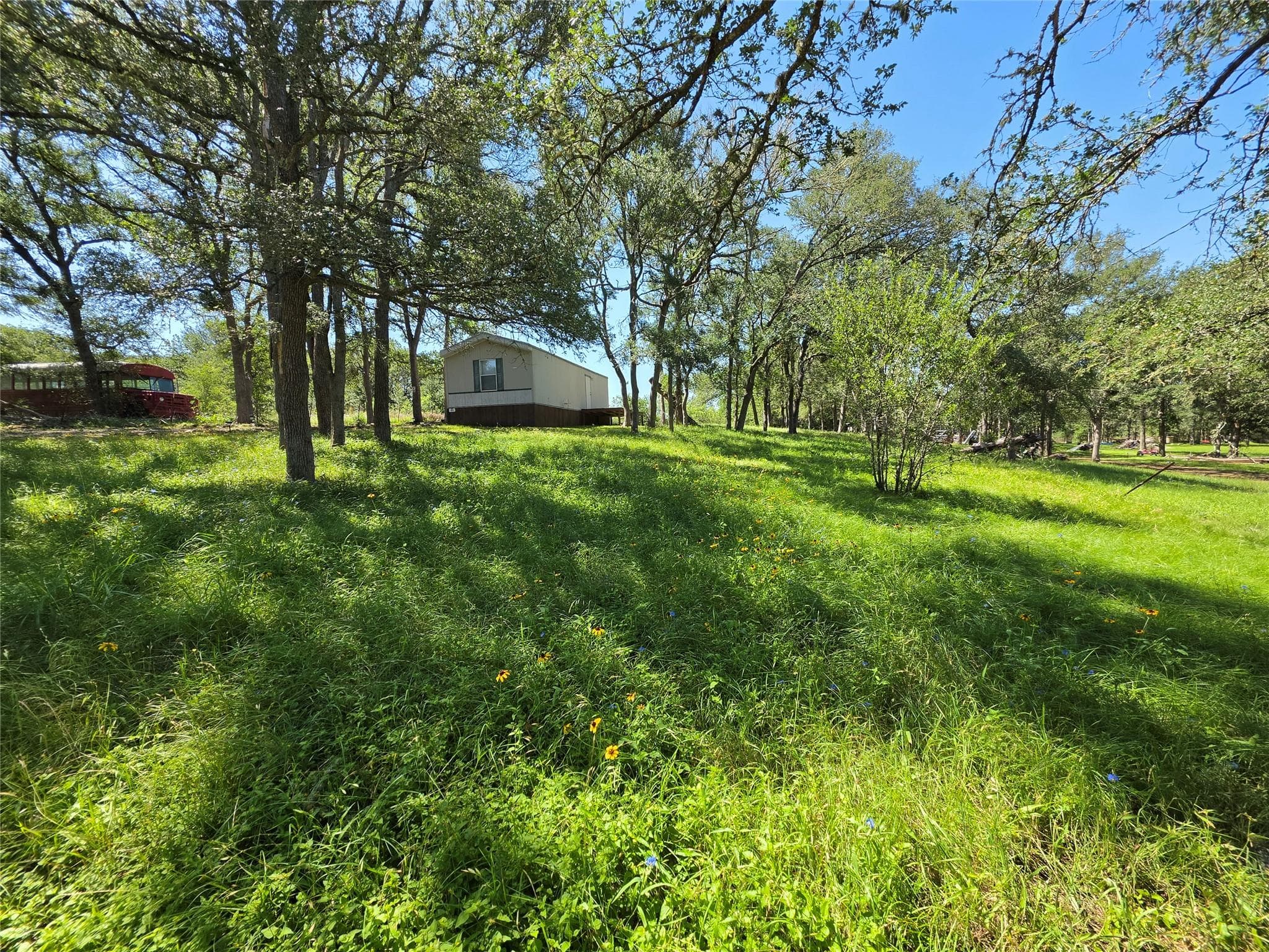 113  Valley Ln