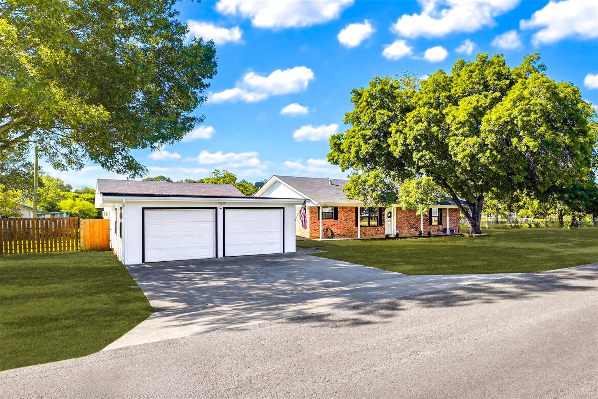 1350  Mary Preiss Dr