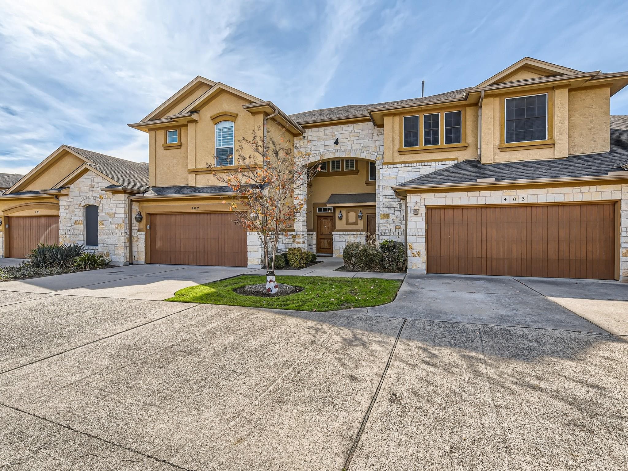 2210  Onion Creek Pkwy  #402