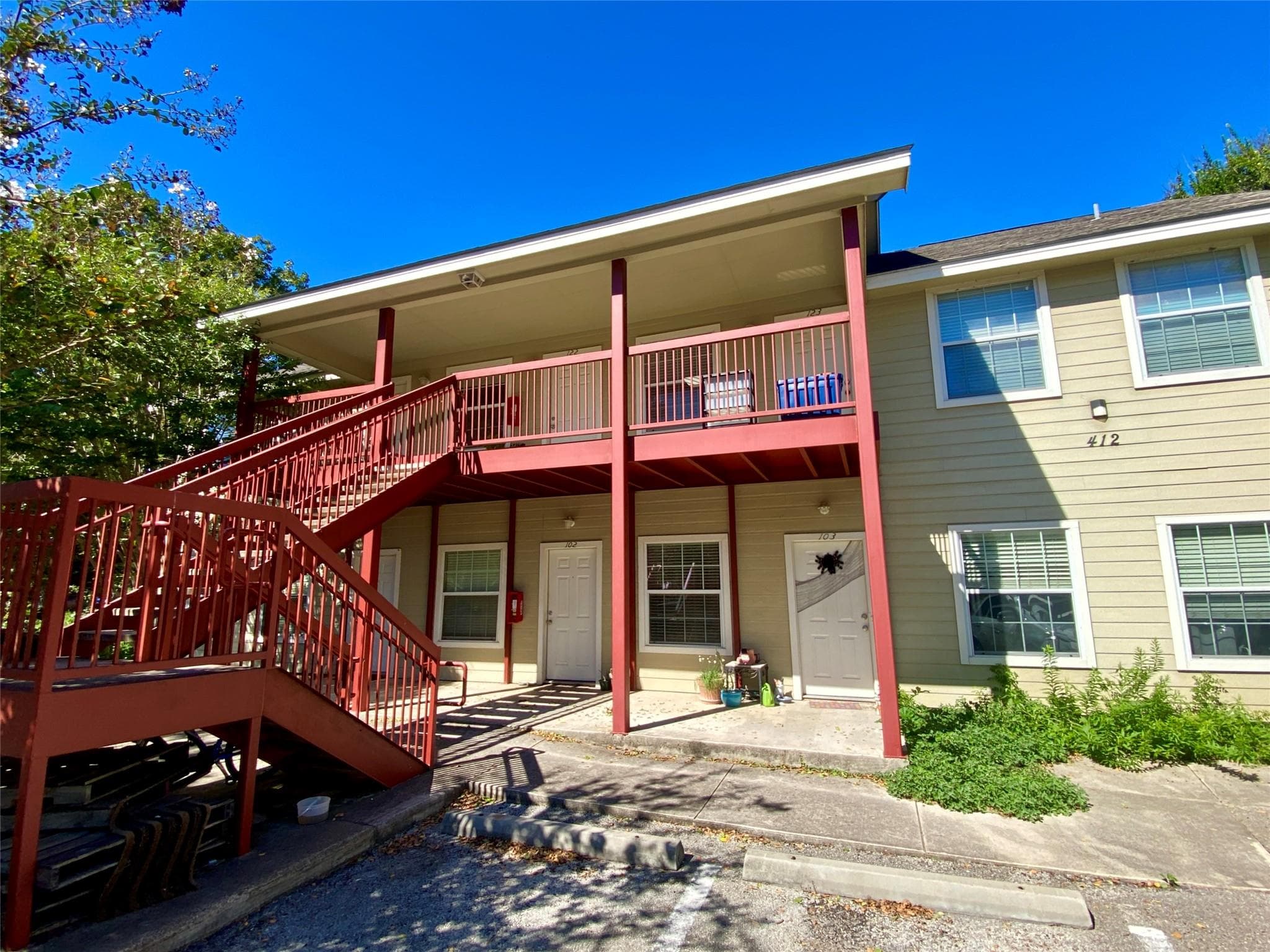 412  Burleson St  #103
