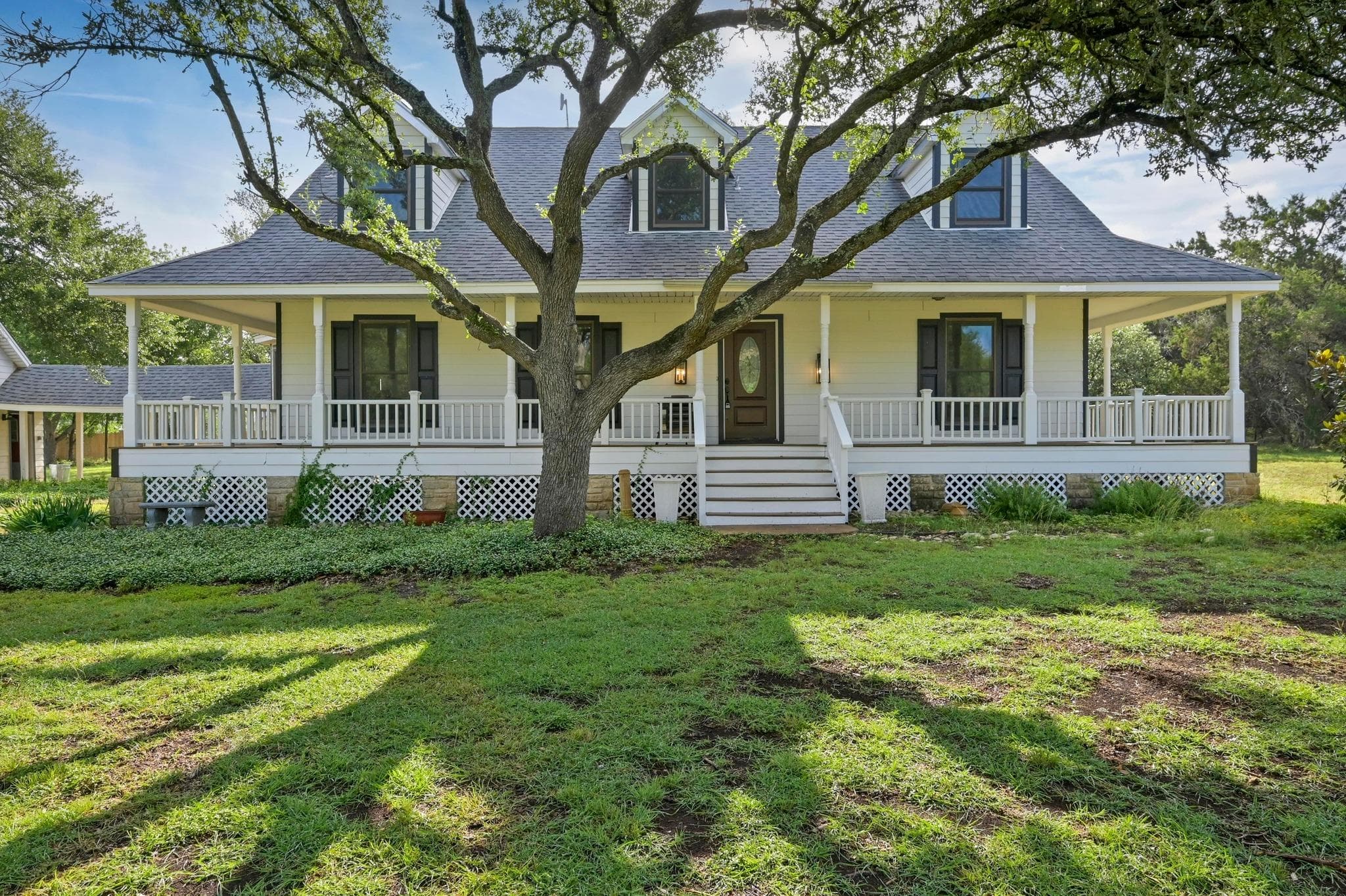 322  Mesa Oaks None