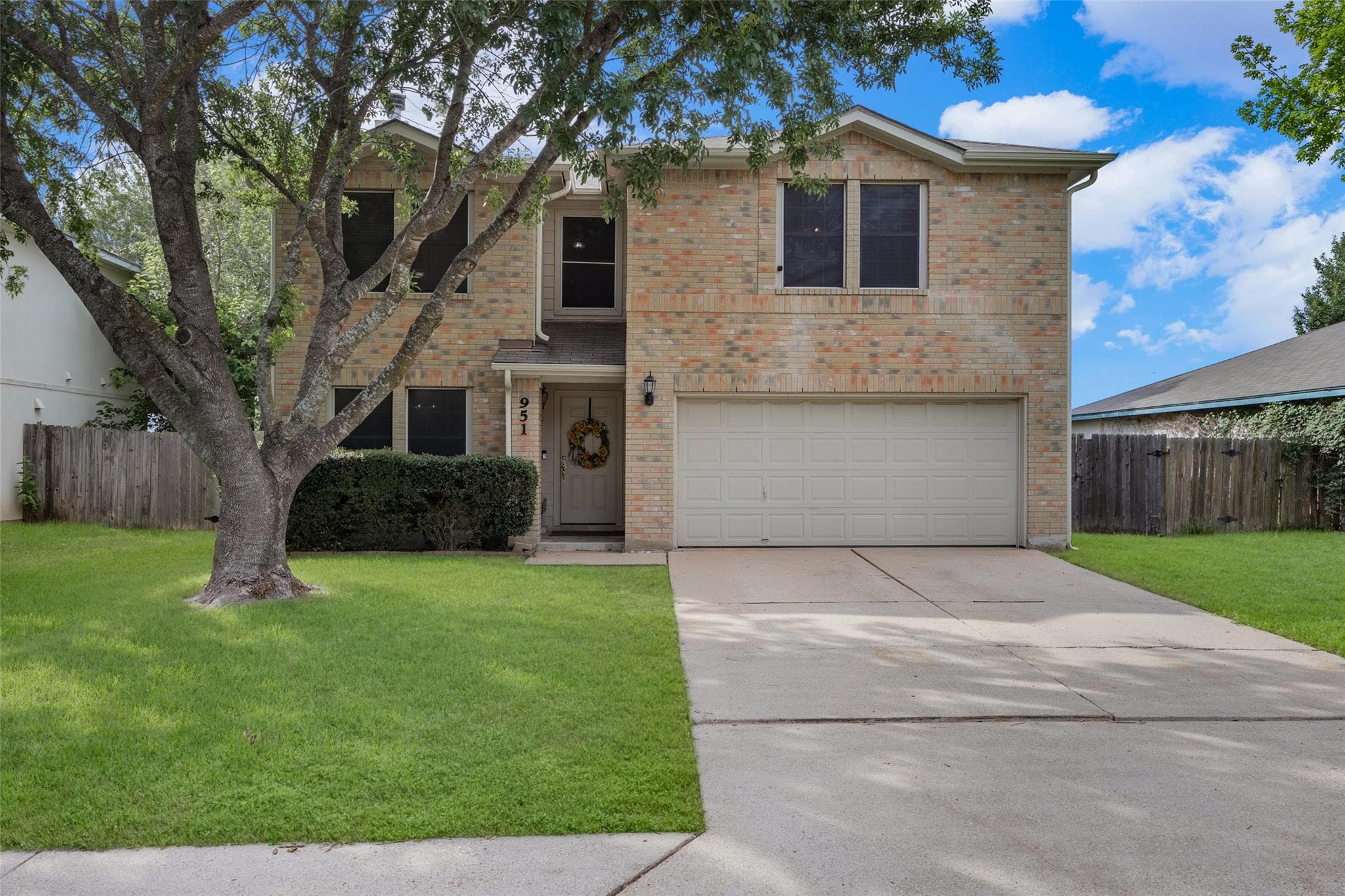 951  Brandi Cir
