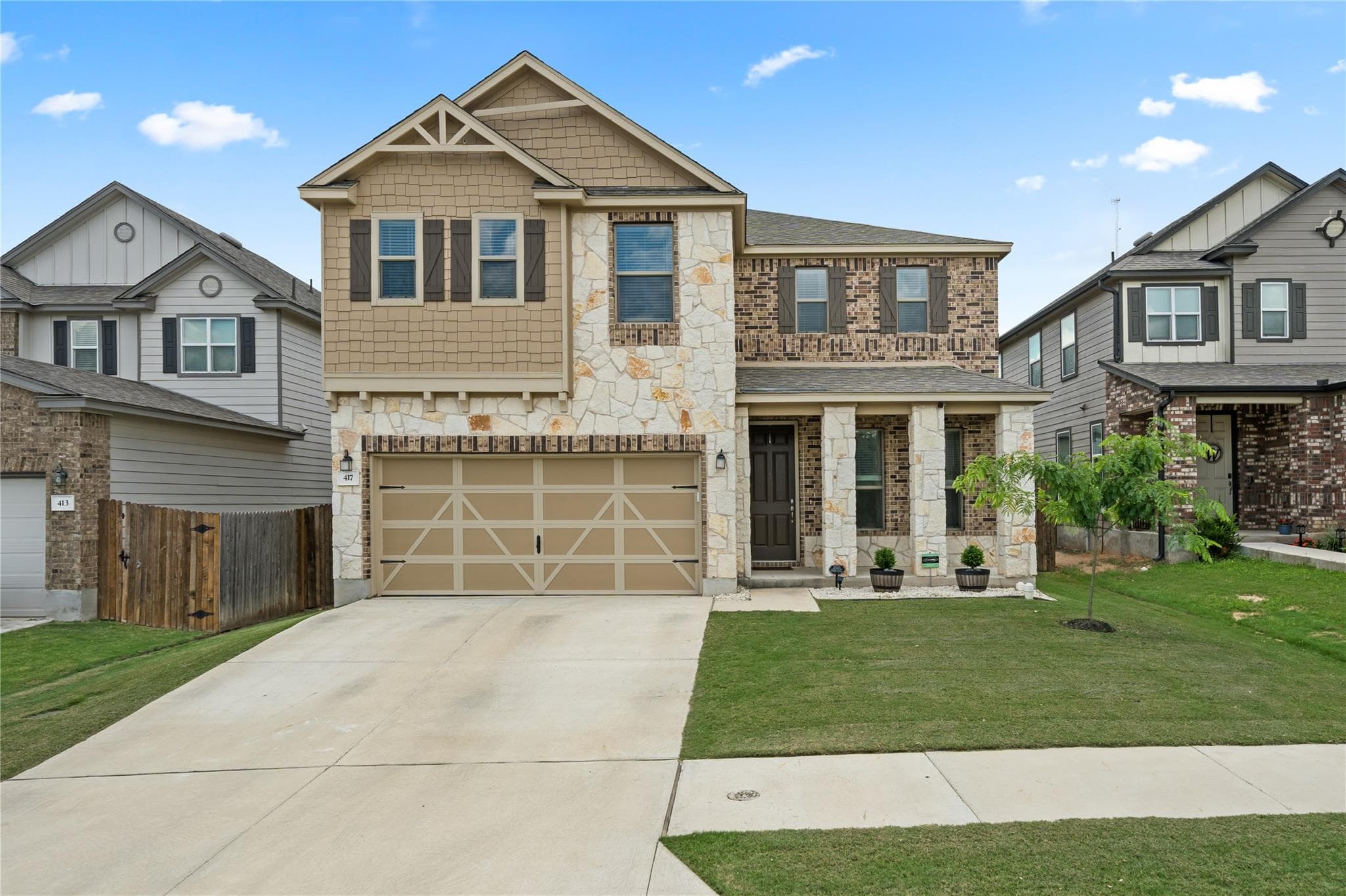 417 Los Cobos Ln