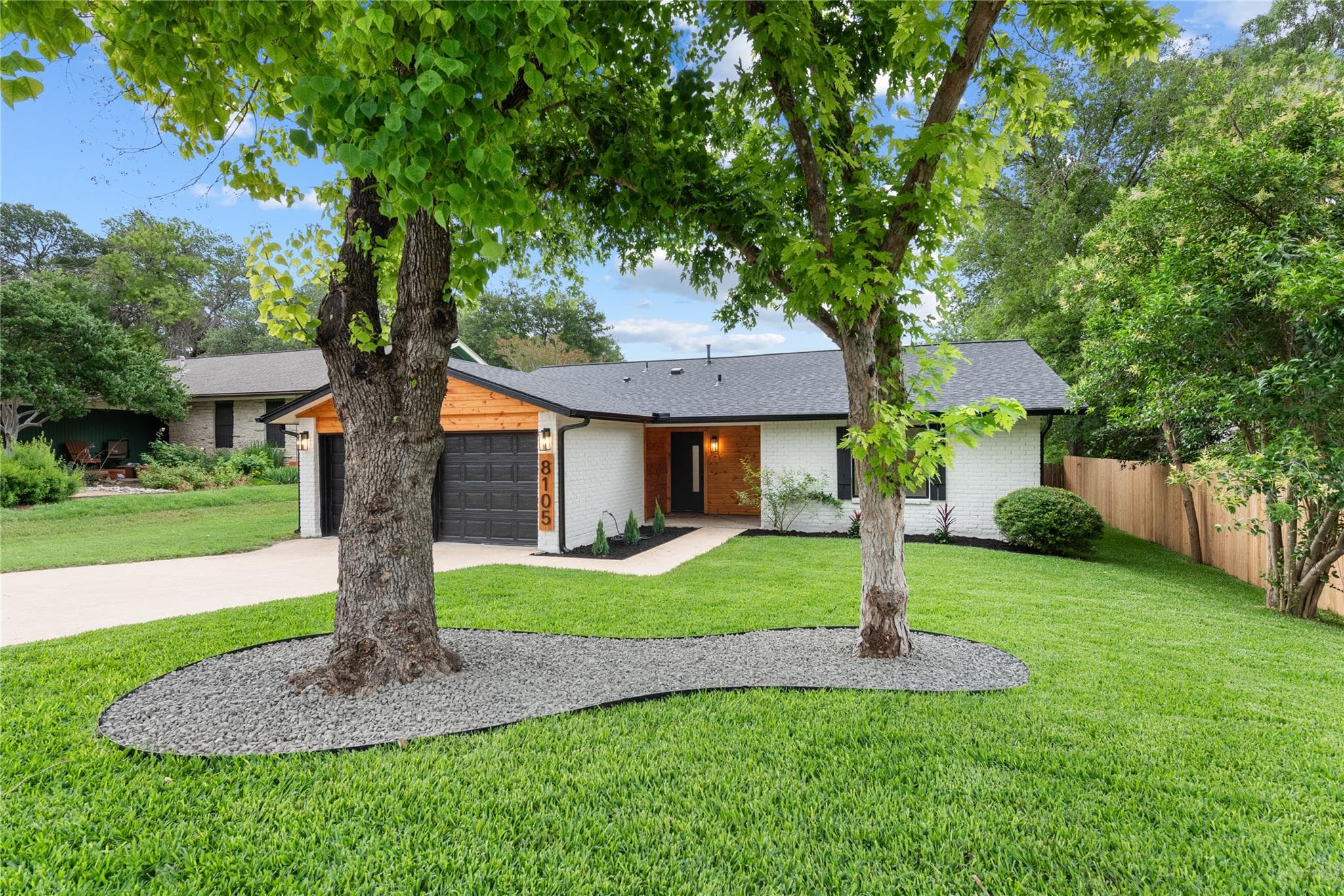 8105  Manassas Dr