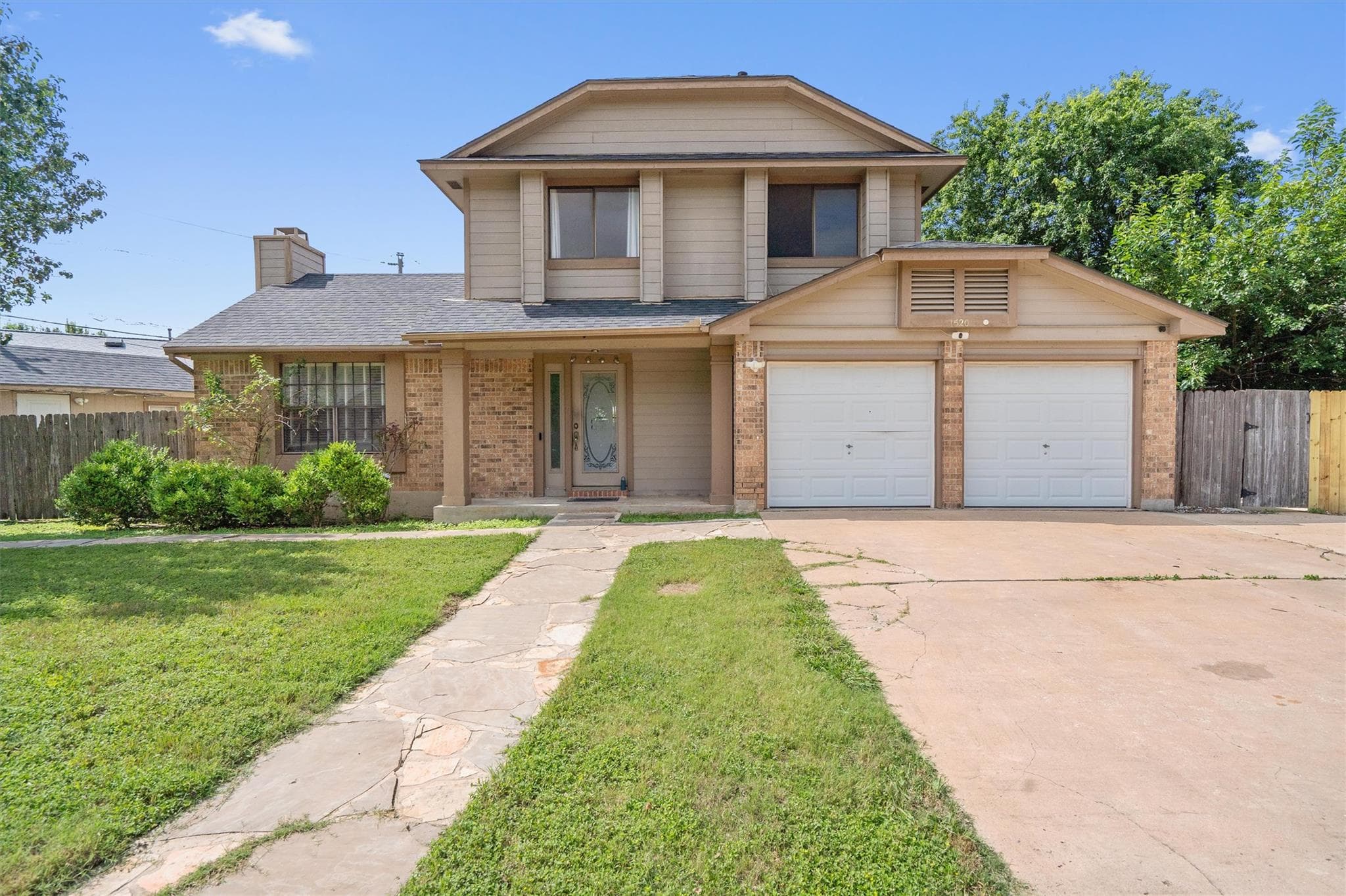 1520  Clearview Loop