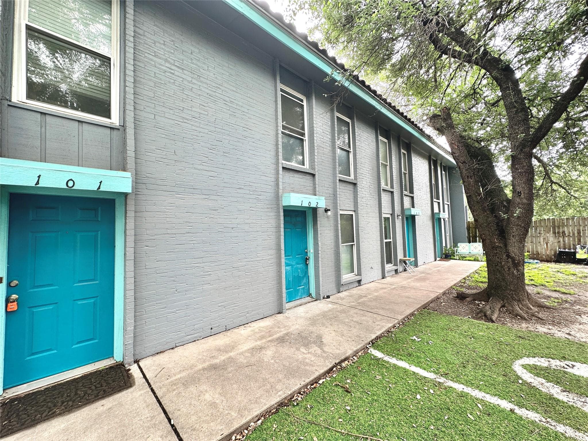 3822  Southway Dr  #102